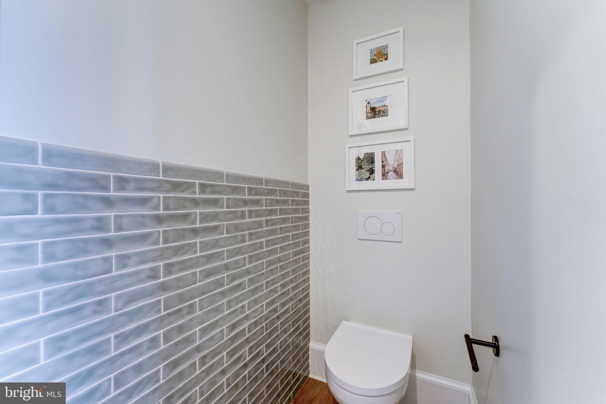 LOGAN CIRCLE - Residential