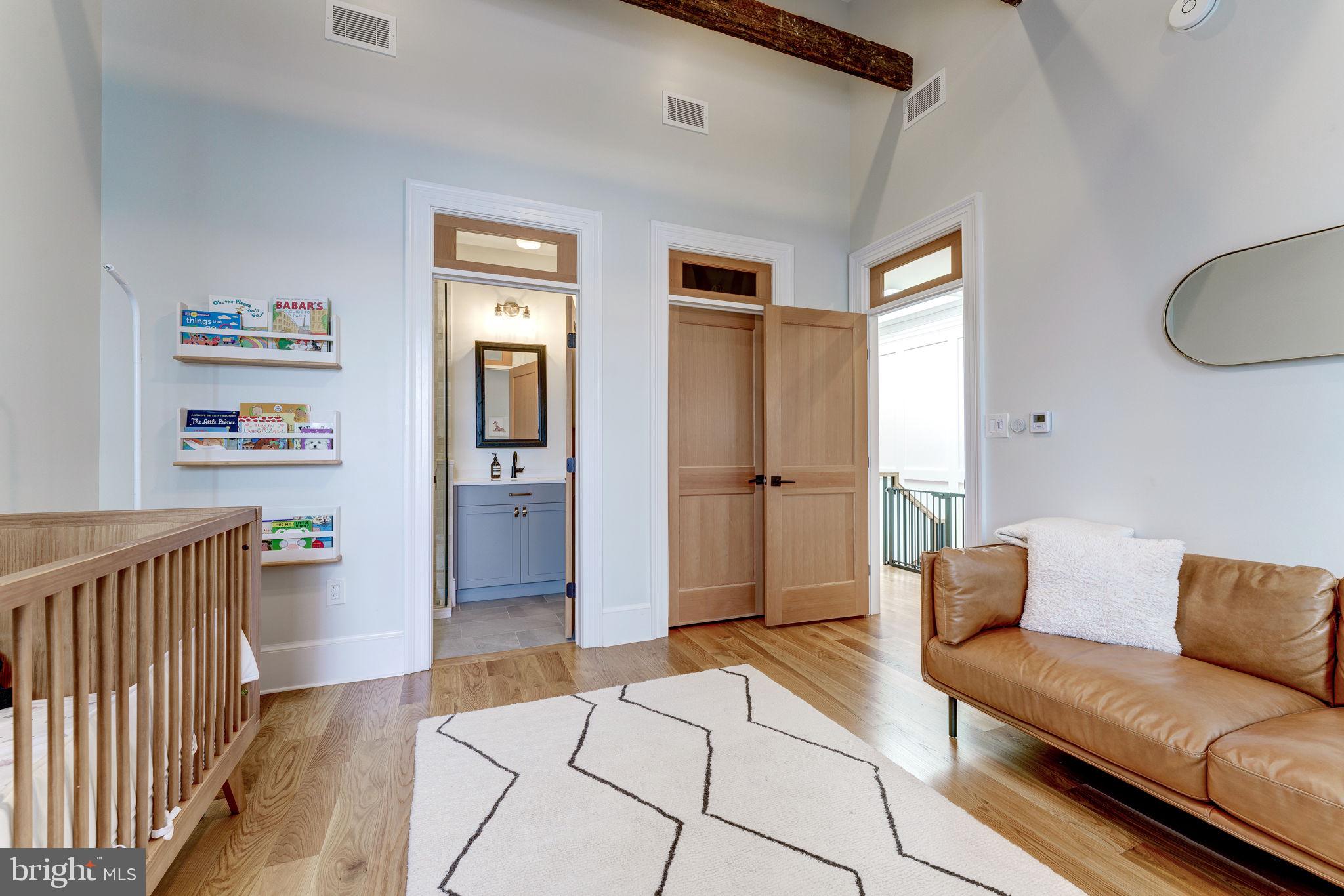 LOGAN CIRCLE - Residential
