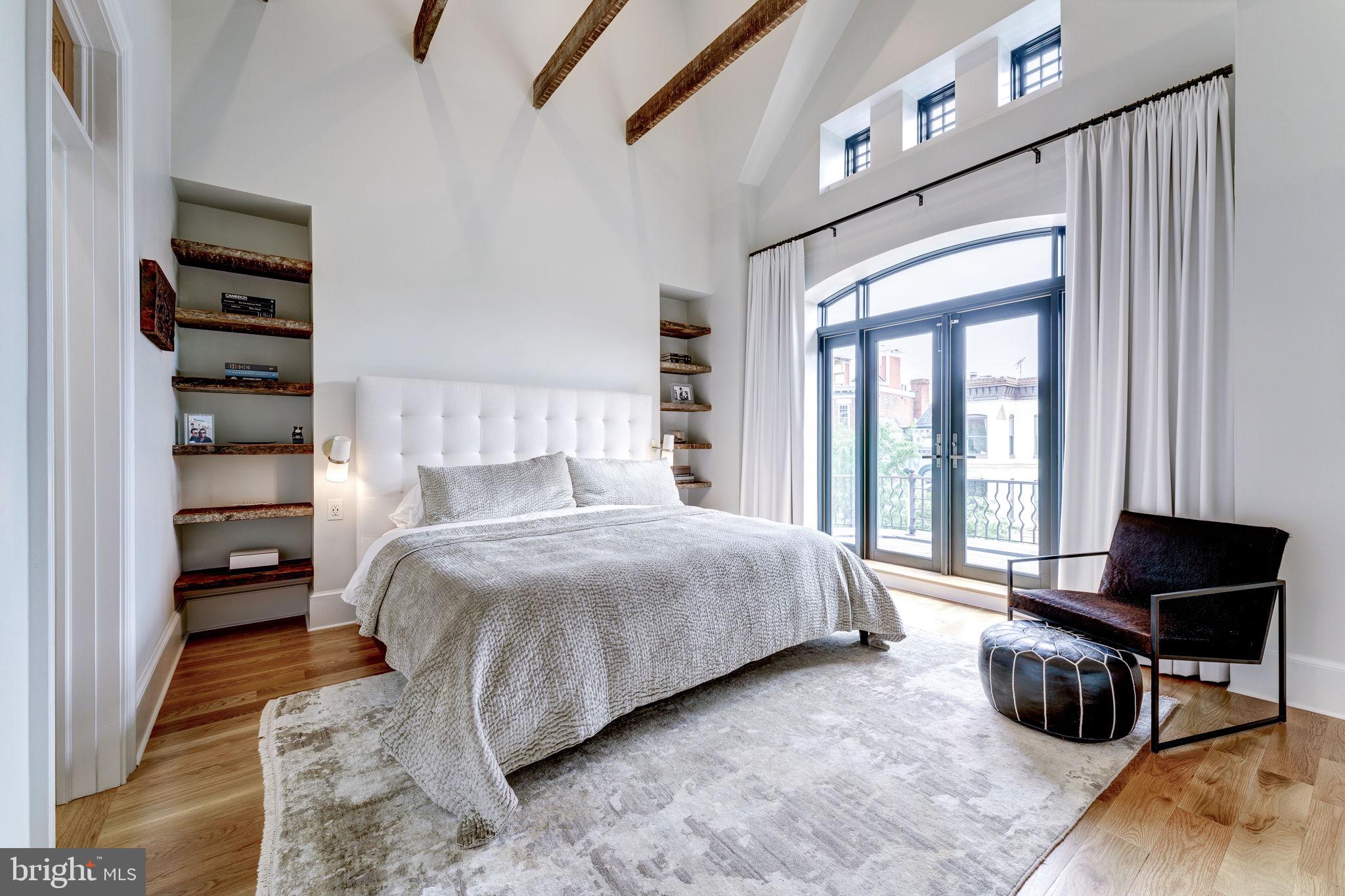 LOGAN CIRCLE - Residential