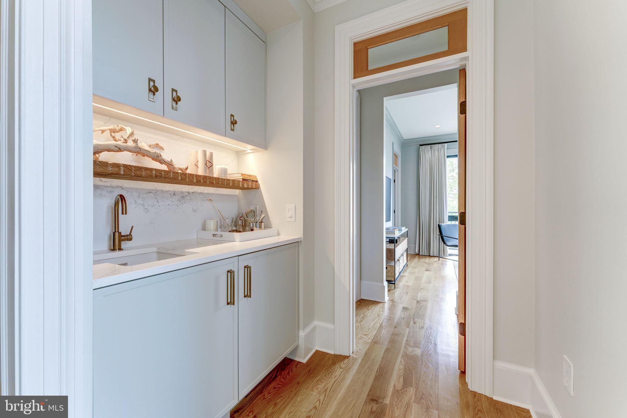 LOGAN CIRCLE - Residential