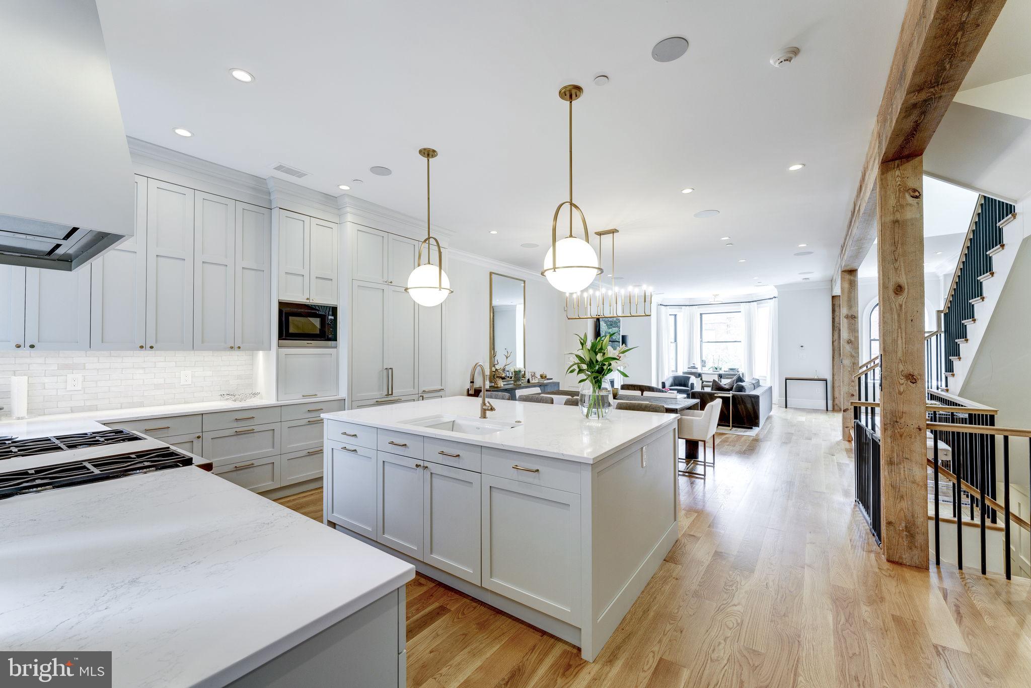 LOGAN CIRCLE - Residential