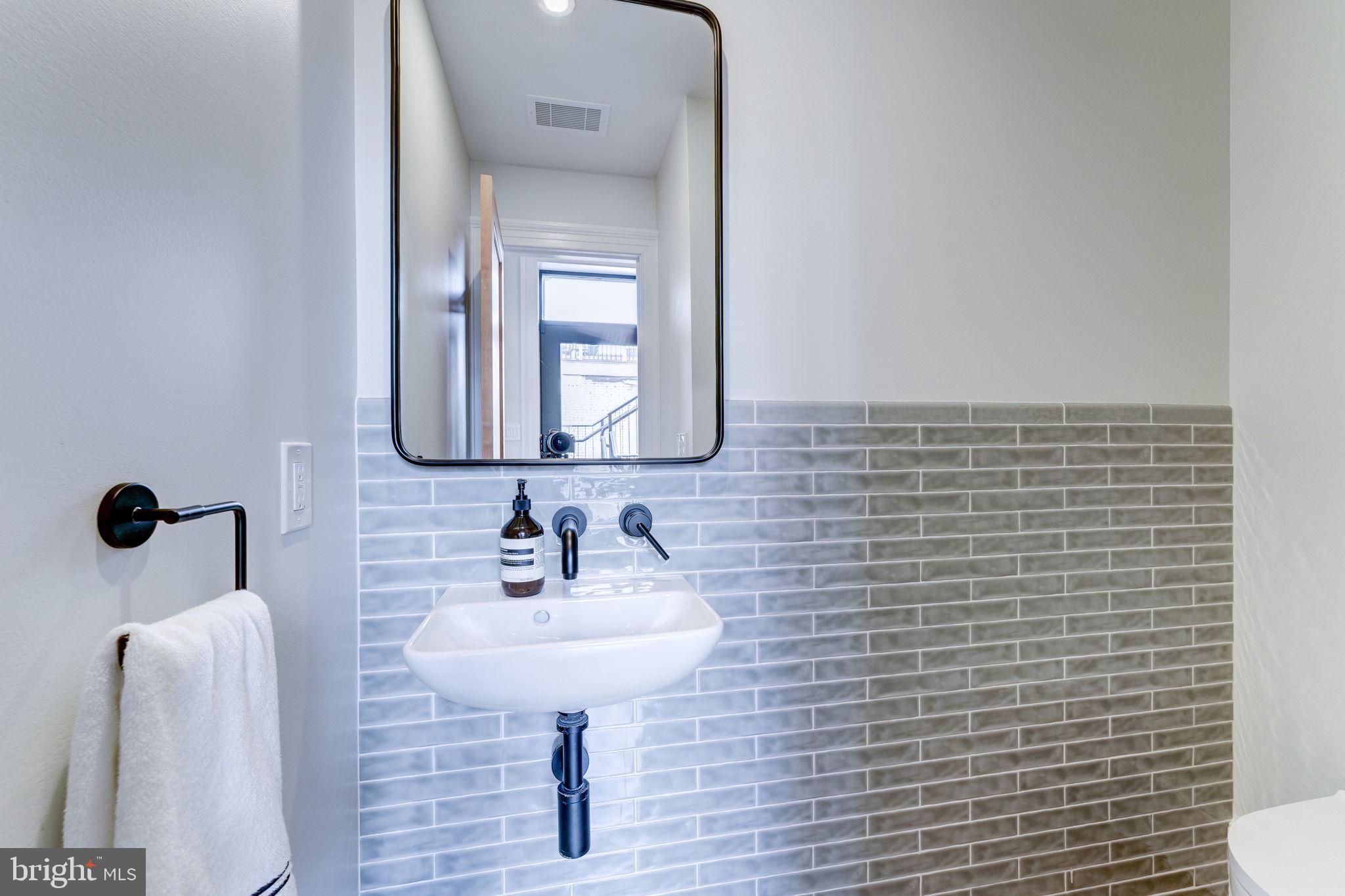 LOGAN CIRCLE - Residential