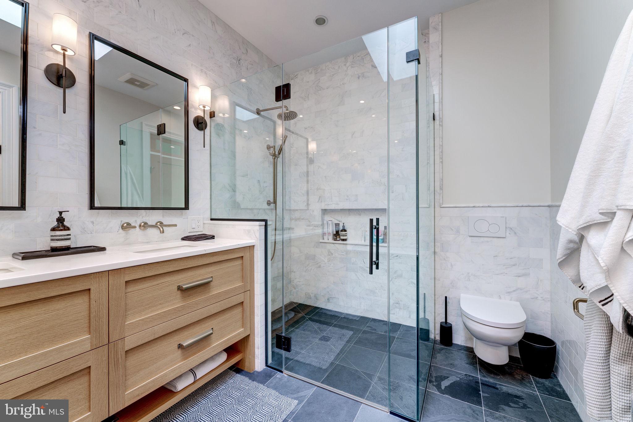 LOGAN CIRCLE - Residential