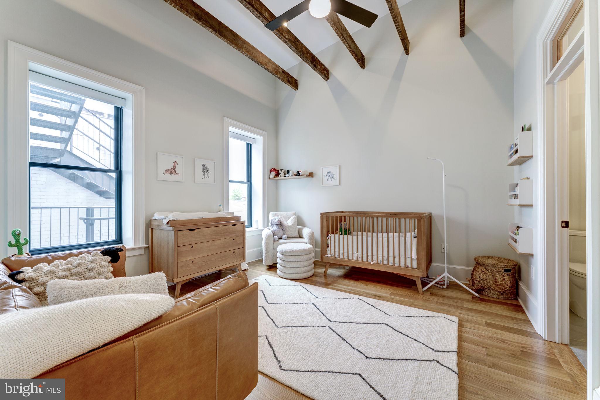 LOGAN CIRCLE - Residential