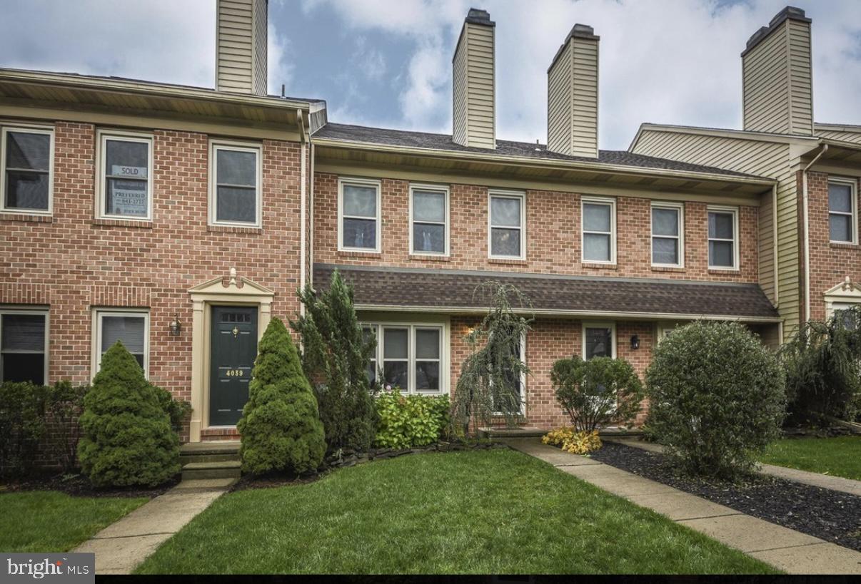CARRIAGE RUN - Residential Lease