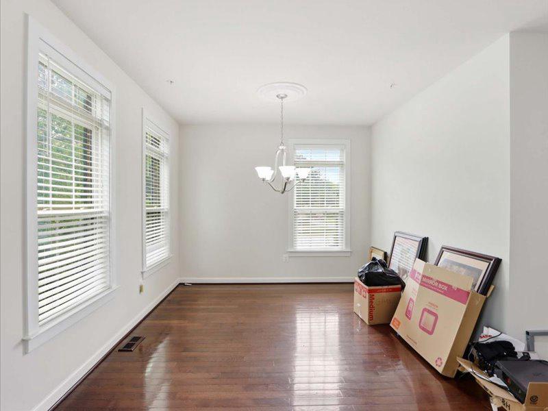 SUBURBAN GREENE - Residential