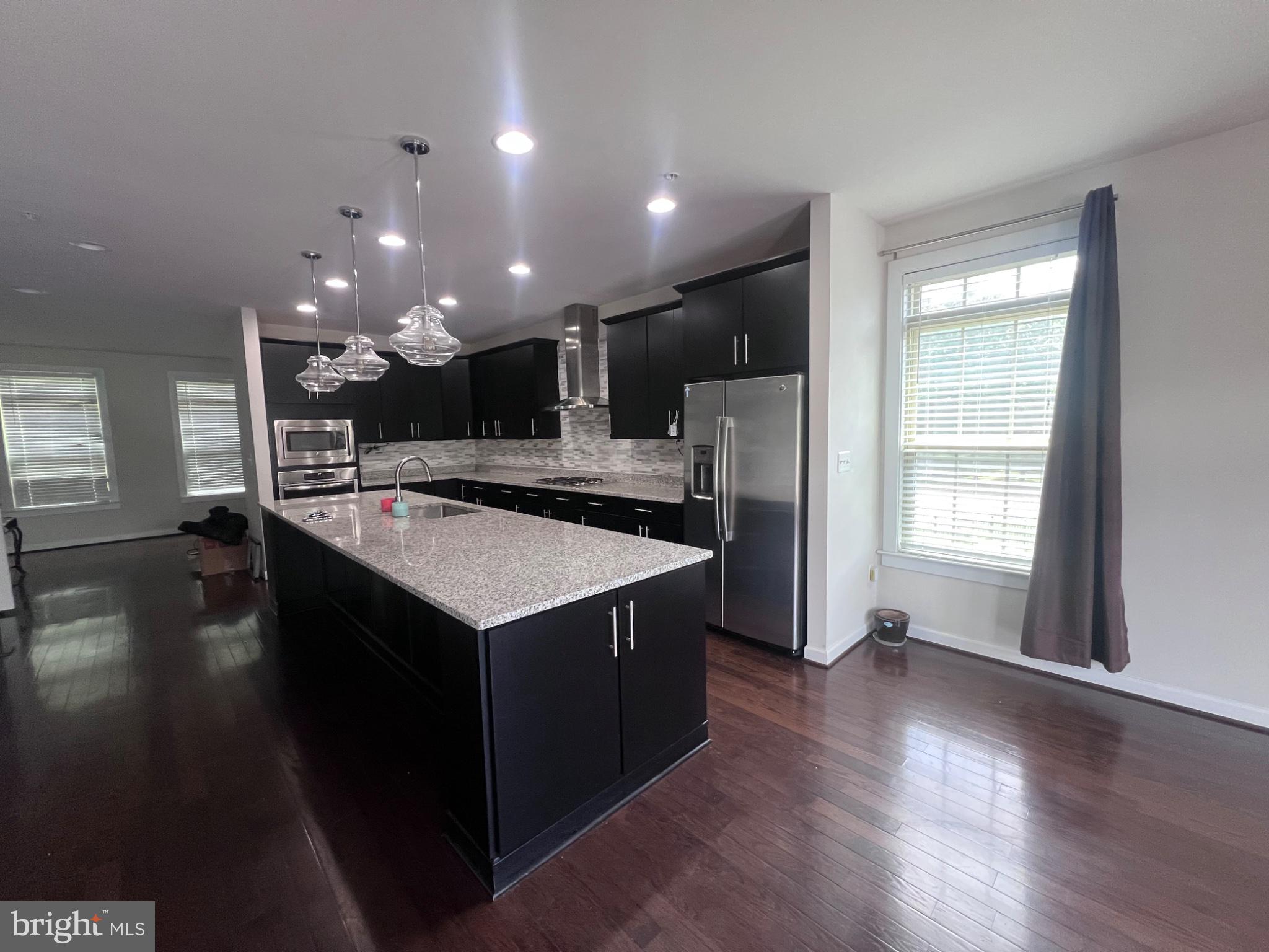SUBURBAN GREENE - Residential