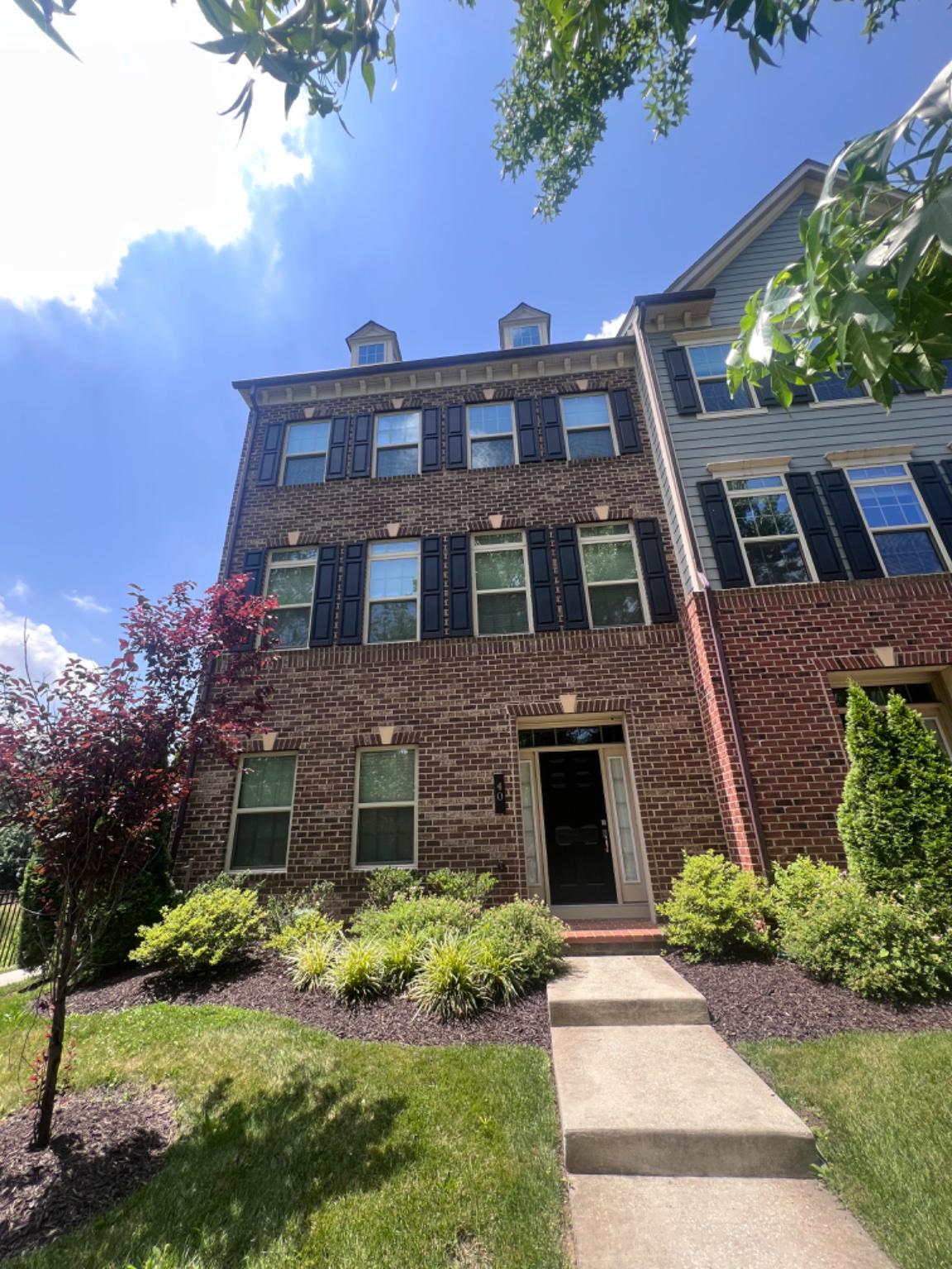 SUBURBAN GREENE - Residential