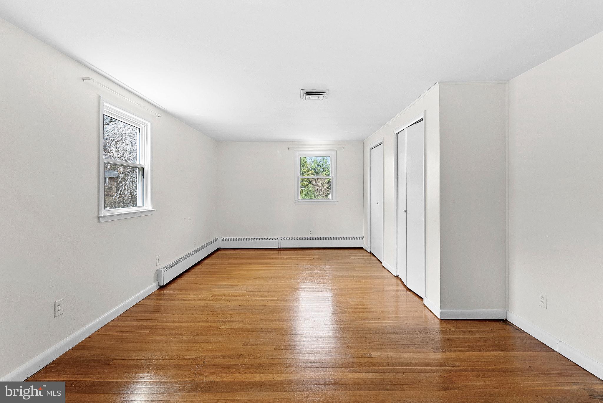 RIDGE MANOR - Residential