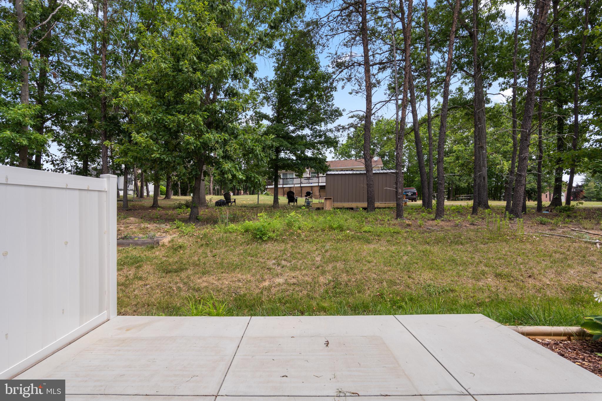 WHISPERING PINES - Residential