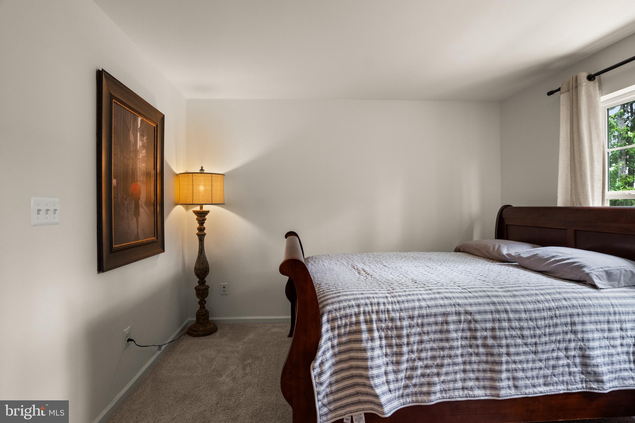 WHISPERING PINES - Residential