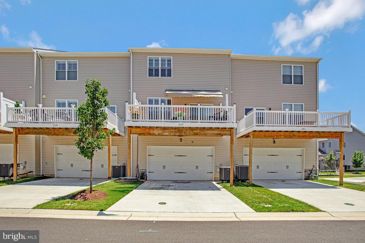 ELLENDALE - Residential
