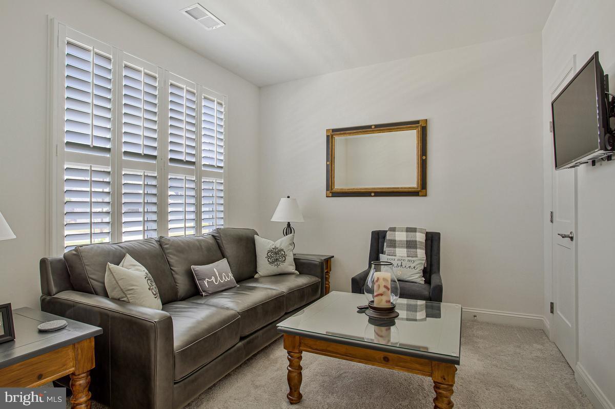 ELLENDALE - Residential