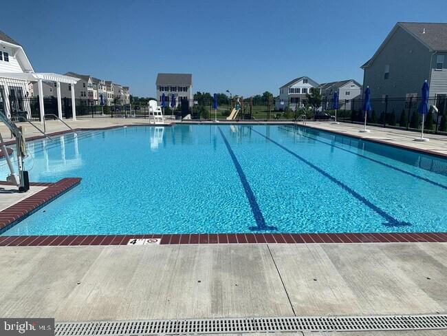 ELLENDALE - Residential