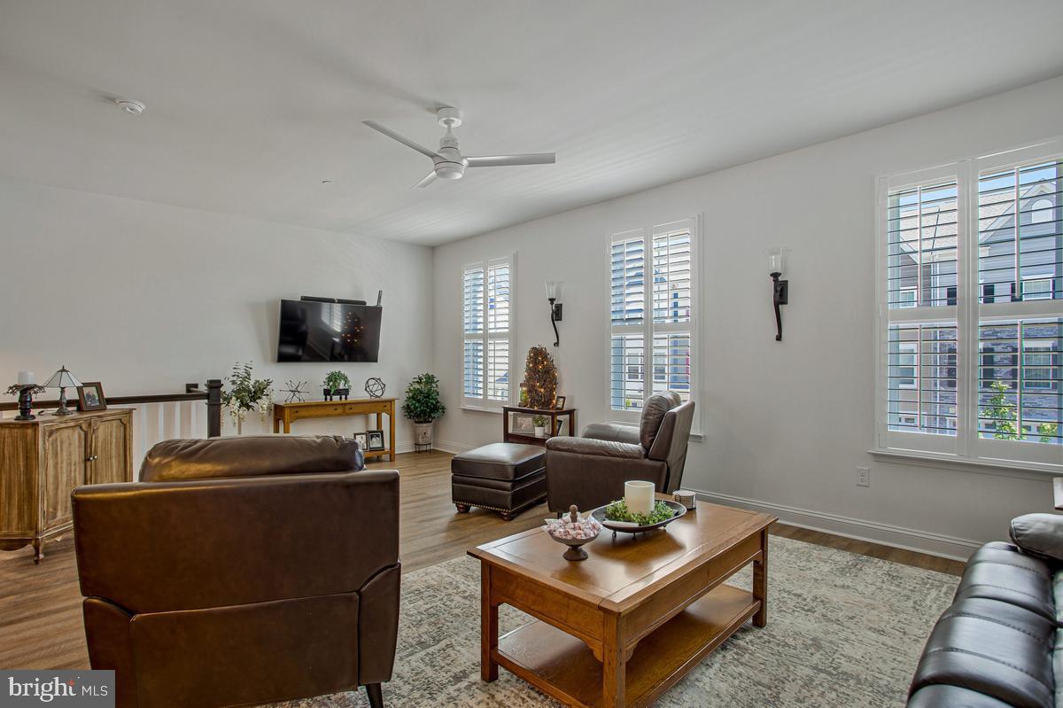 ELLENDALE - Residential