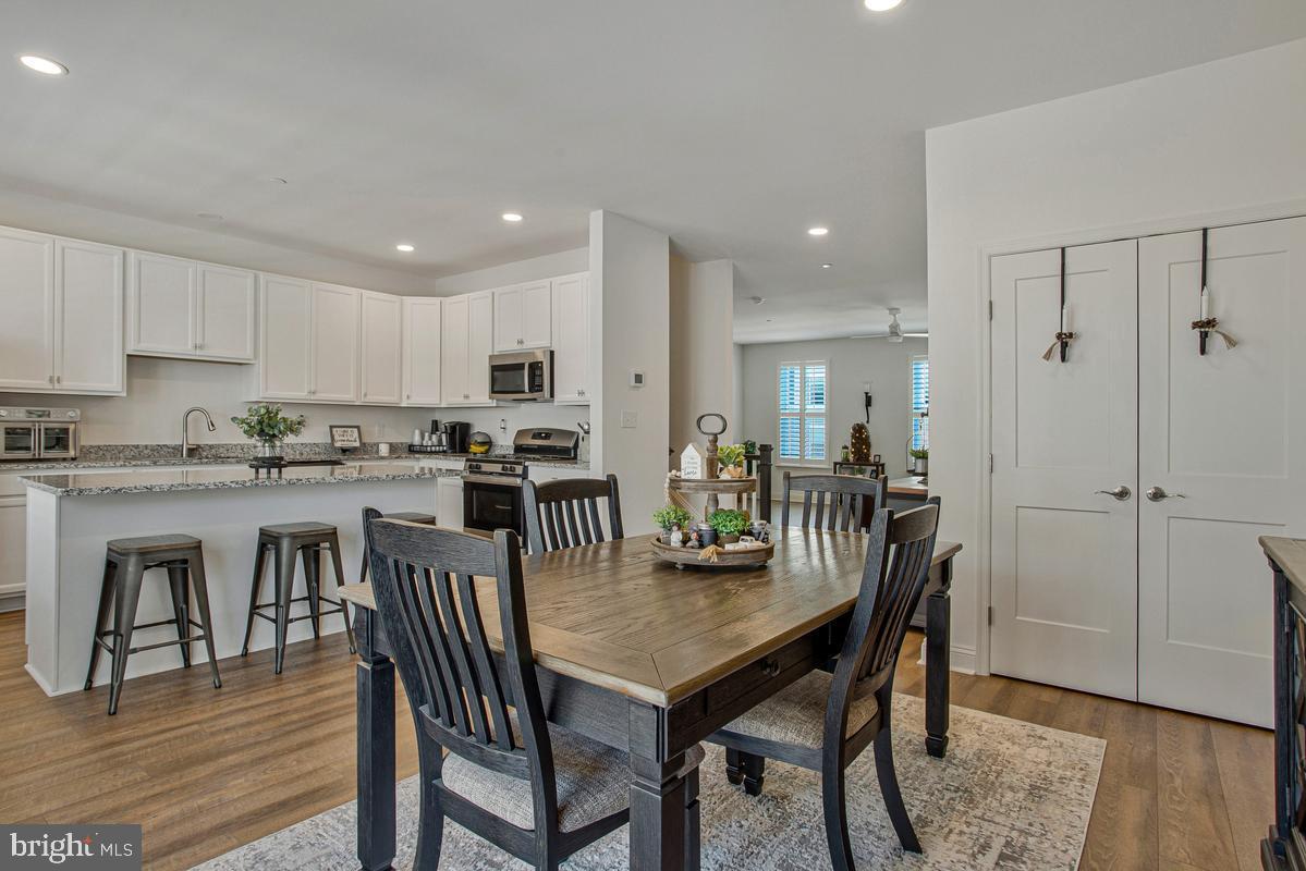 ELLENDALE - Residential