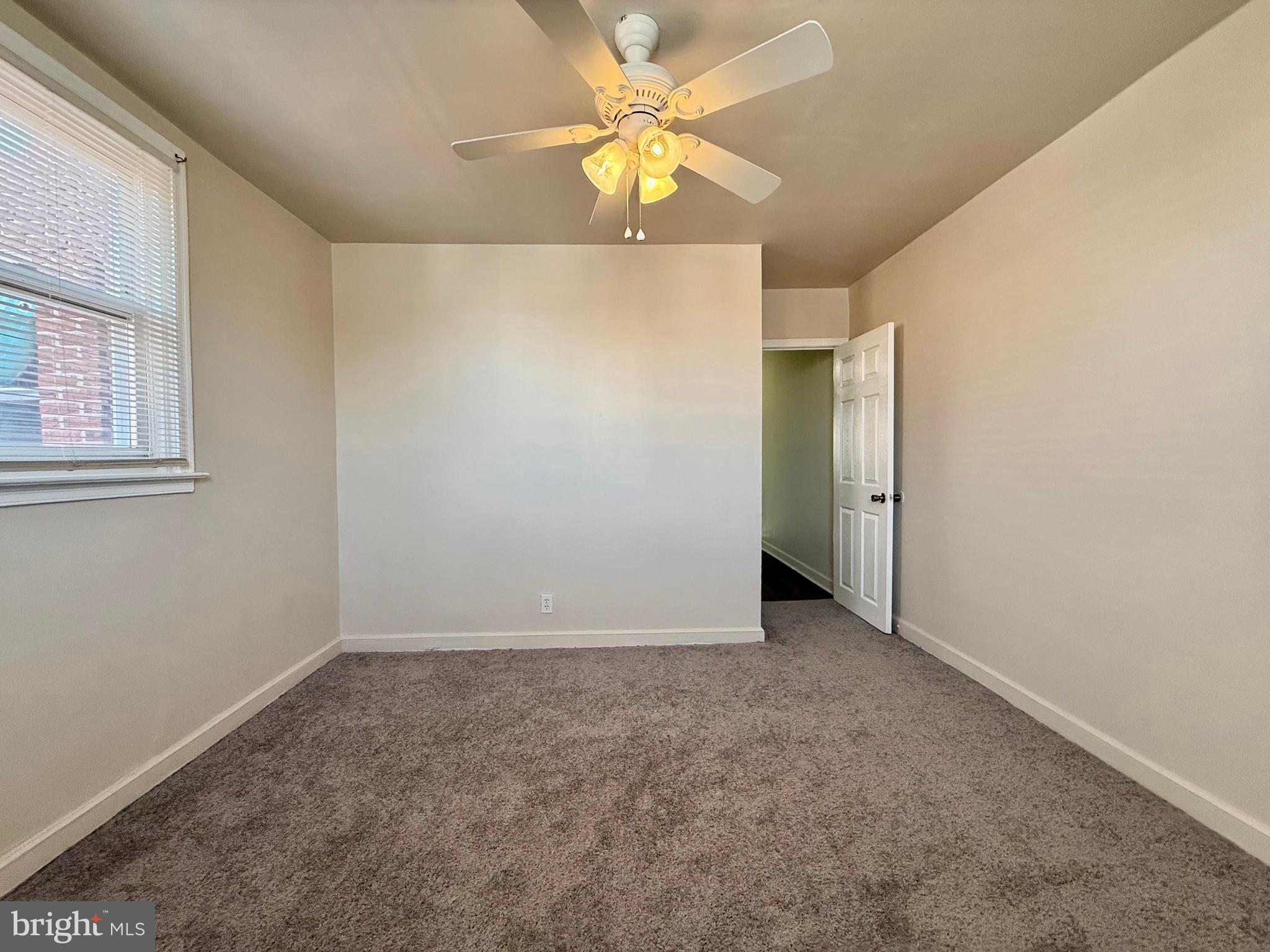 OXFORD CIRCLE - Residential