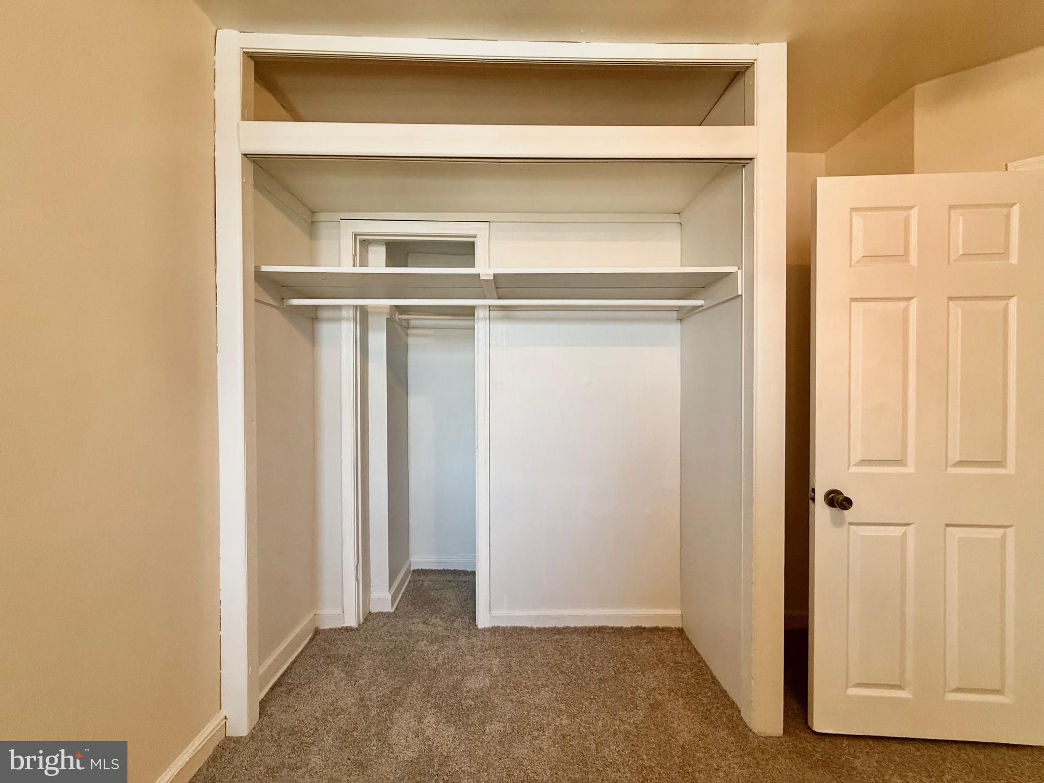 OXFORD CIRCLE - Residential
