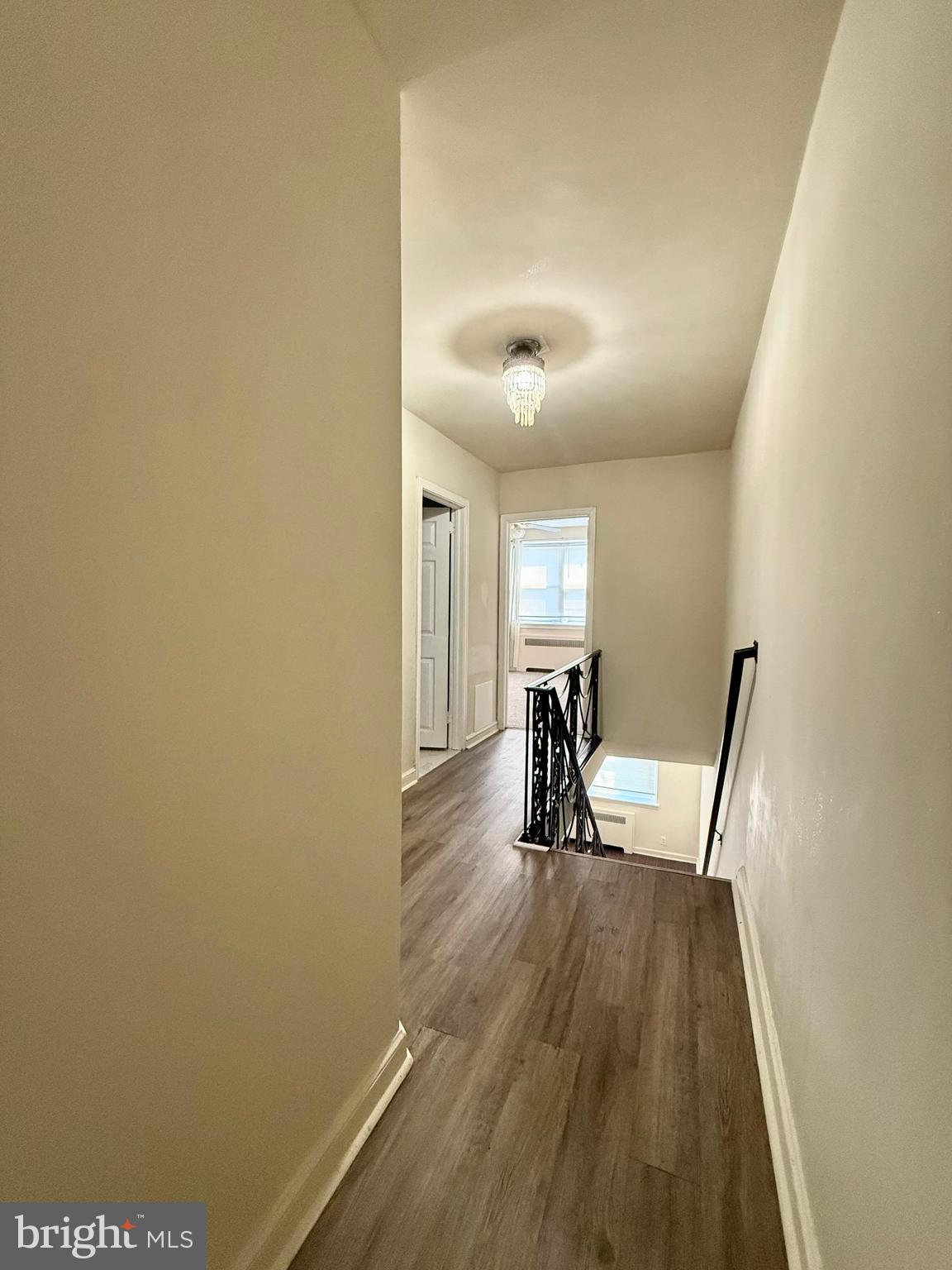 OXFORD CIRCLE - Residential