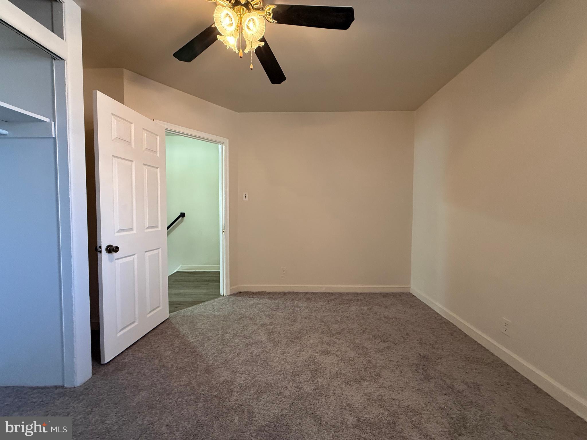 OXFORD CIRCLE - Residential