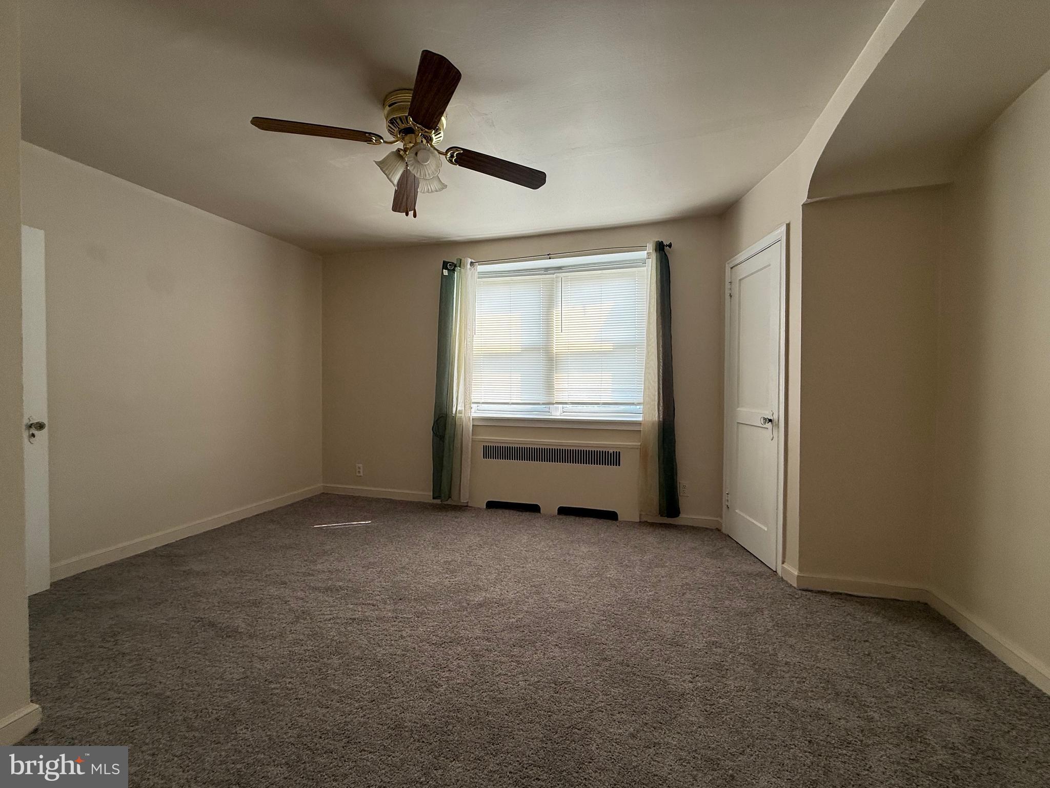 OXFORD CIRCLE - Residential
