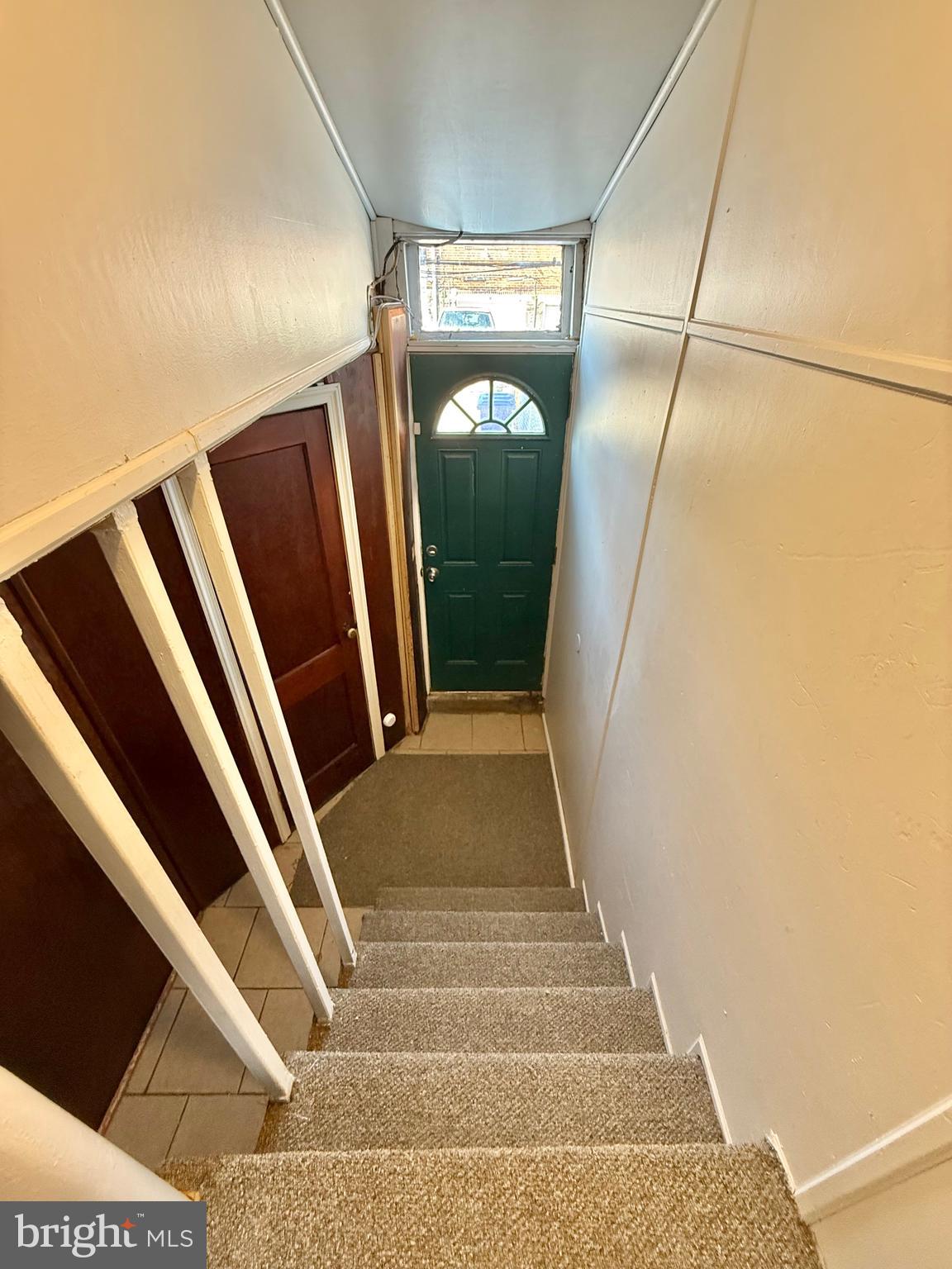 OXFORD CIRCLE - Residential