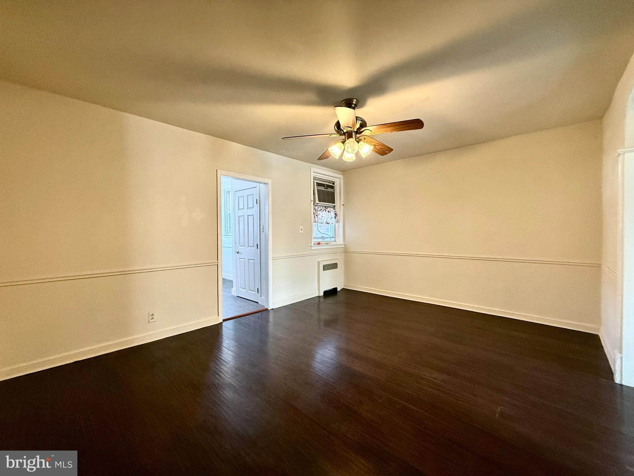 OXFORD CIRCLE - Residential