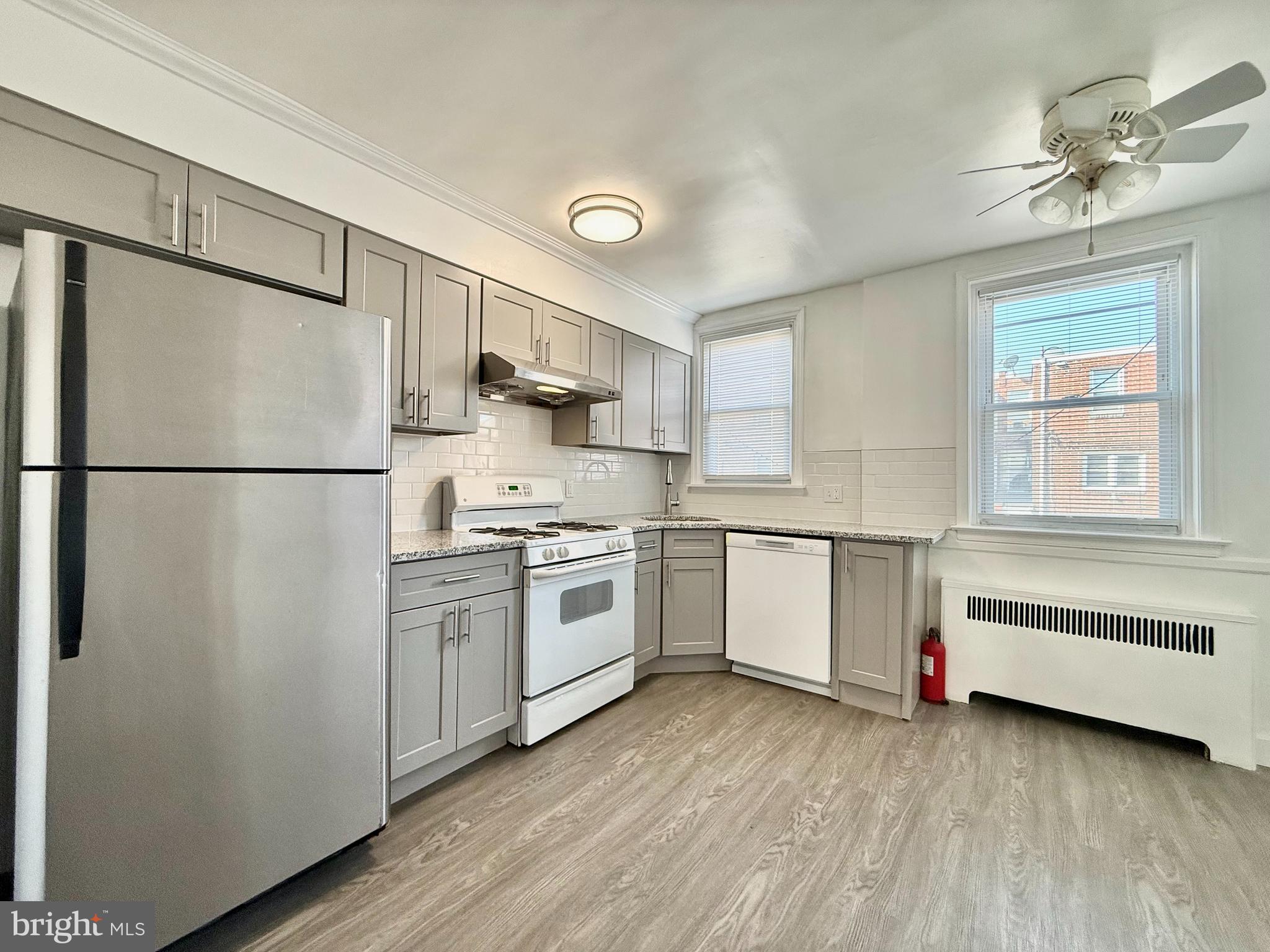 OXFORD CIRCLE - Residential