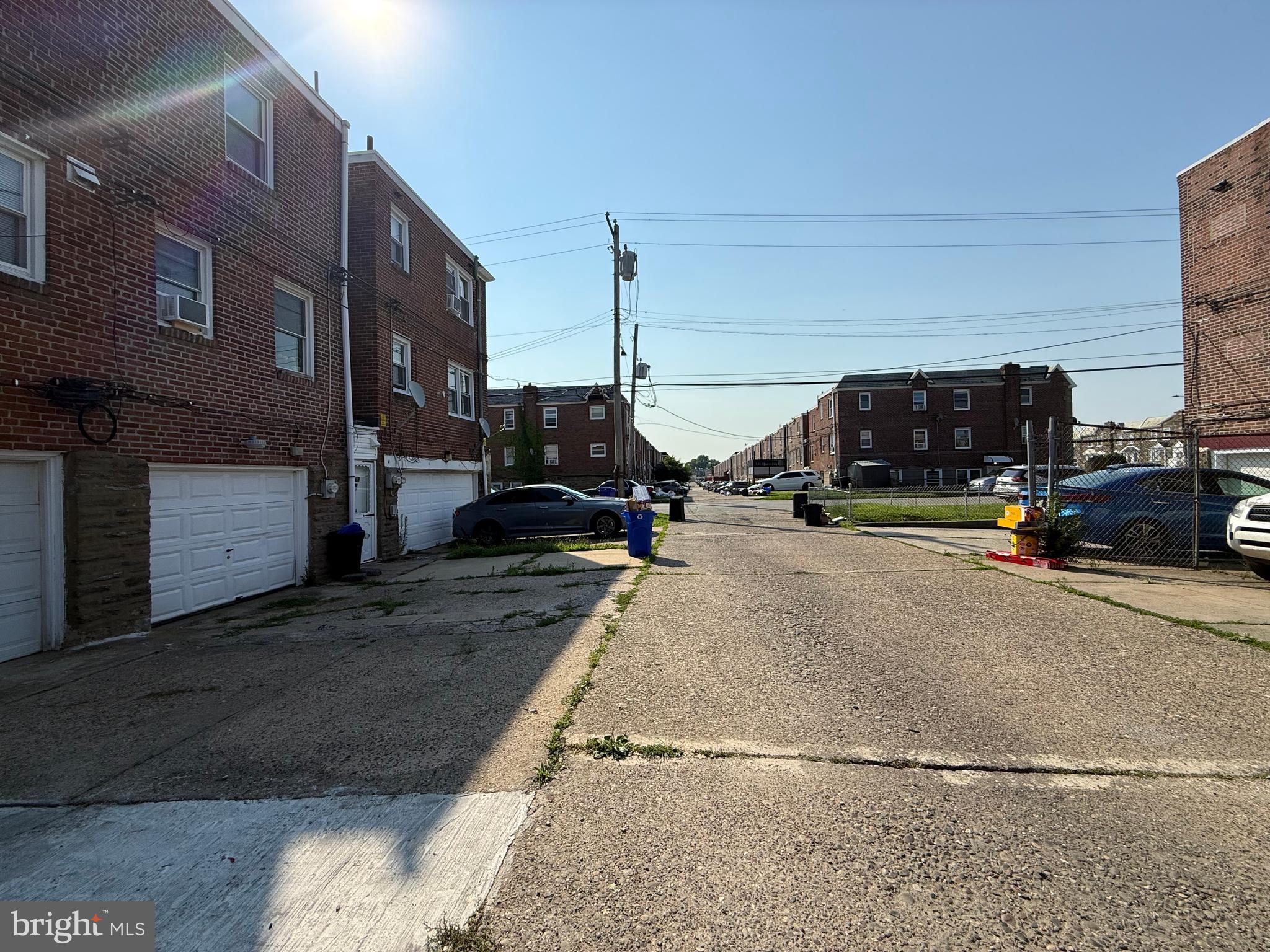 OXFORD CIRCLE - Residential