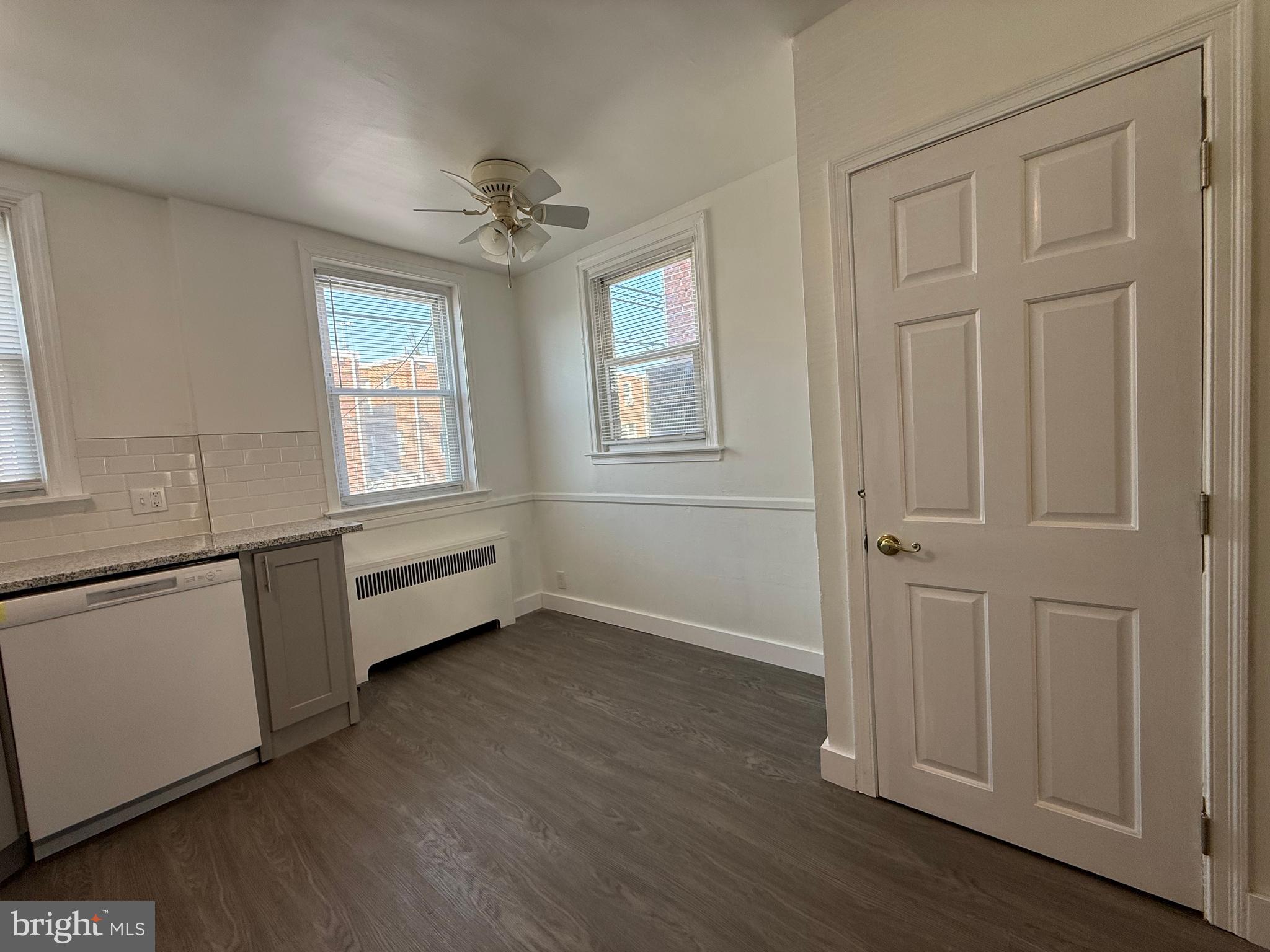 OXFORD CIRCLE - Residential
