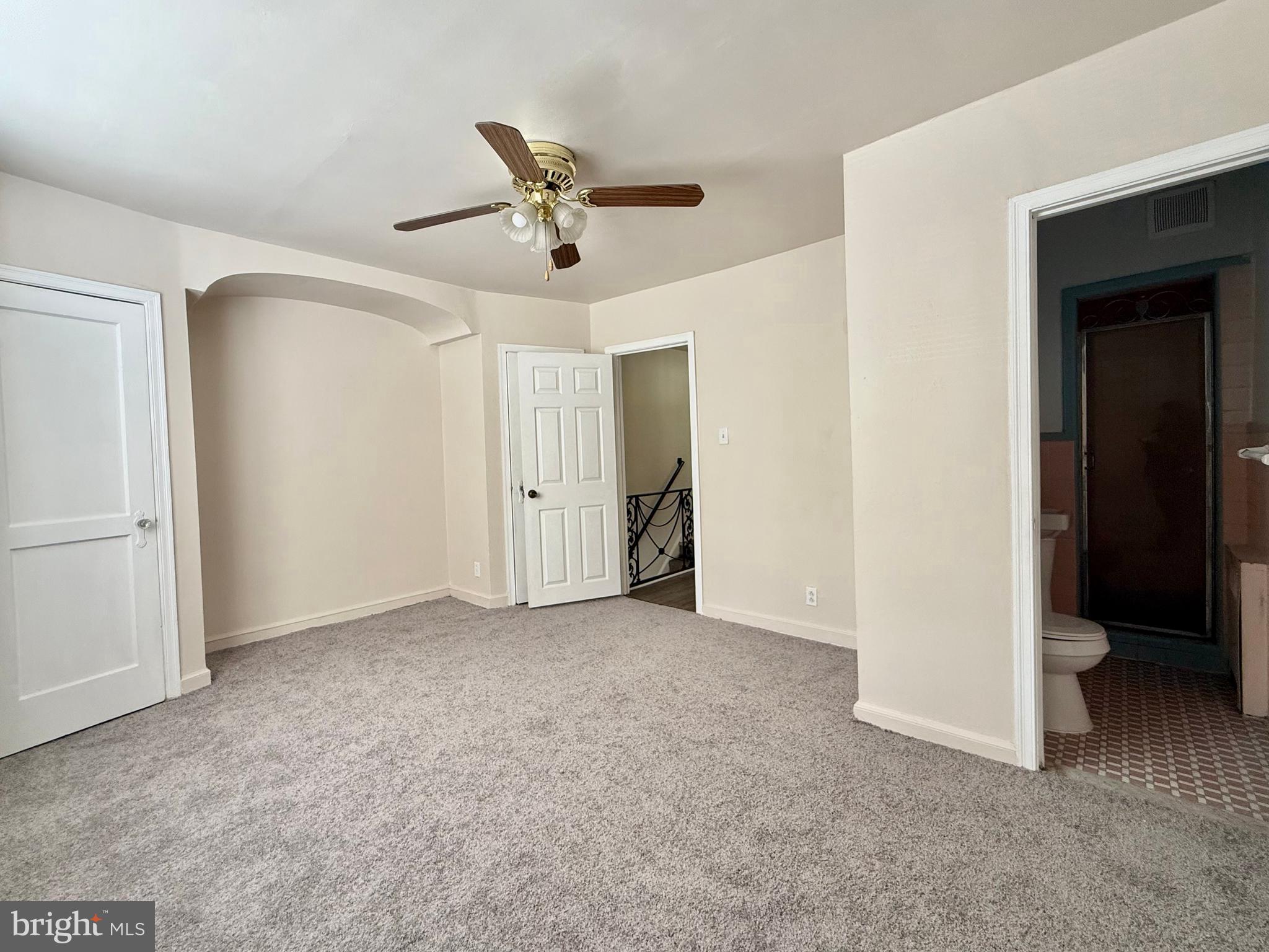 OXFORD CIRCLE - Residential