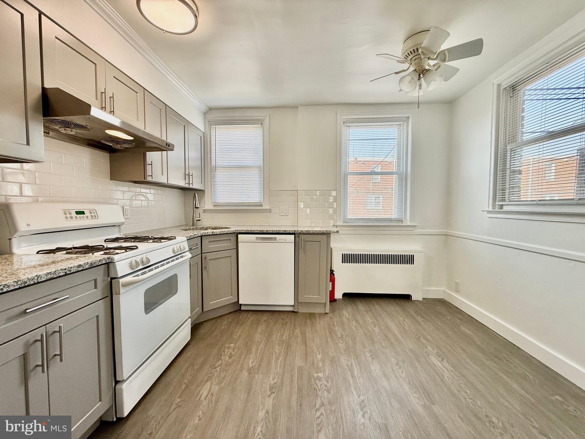 OXFORD CIRCLE - Residential