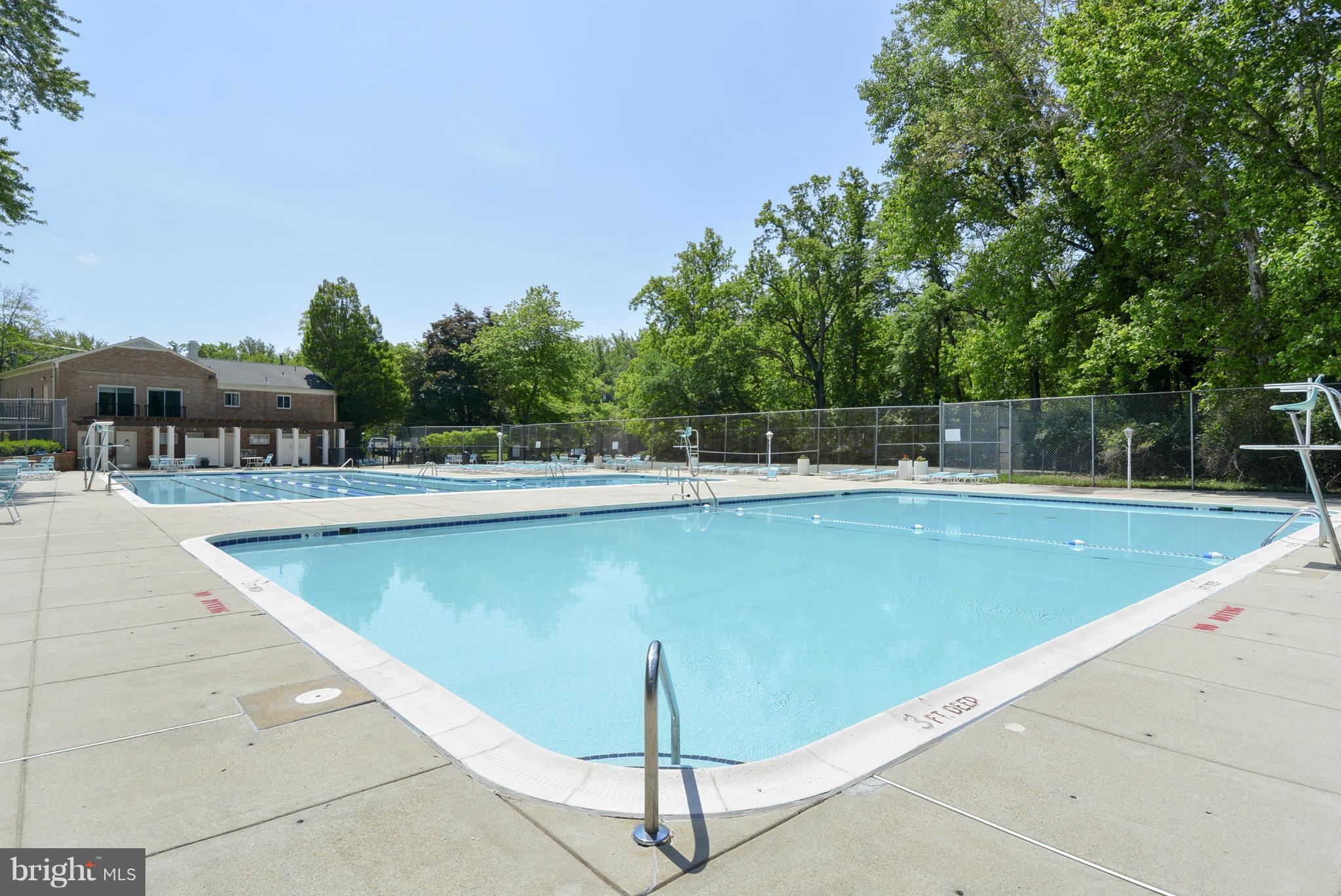 PARKSIDE CONDOMINIUMS - Residential Lease