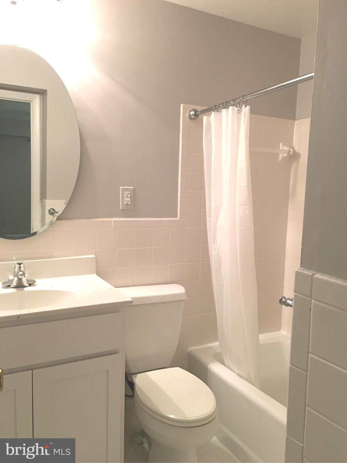 PARKSIDE CONDOMINIUMS - Residential Lease