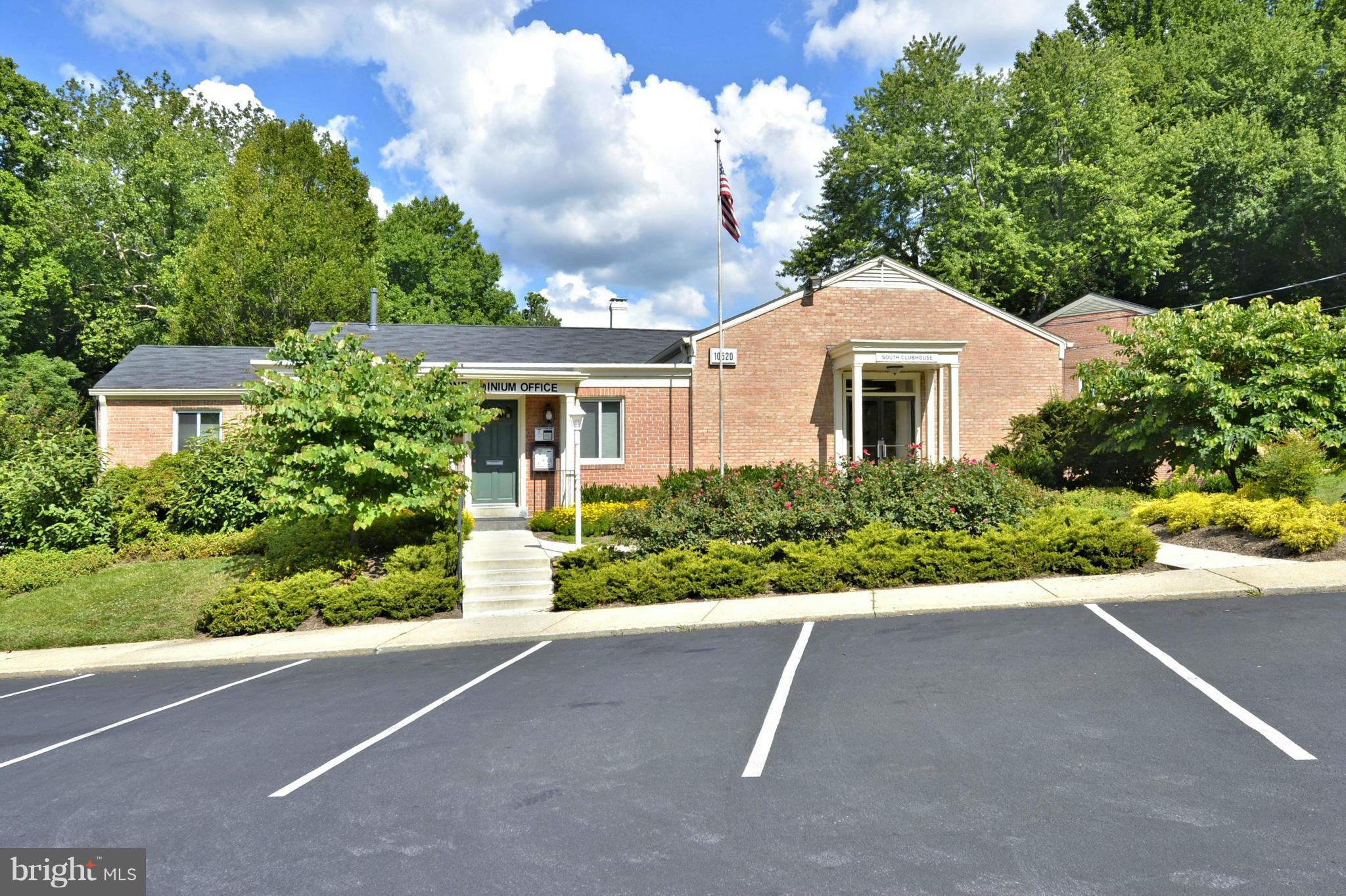 PARKSIDE CONDOMINIUMS - Residential Lease