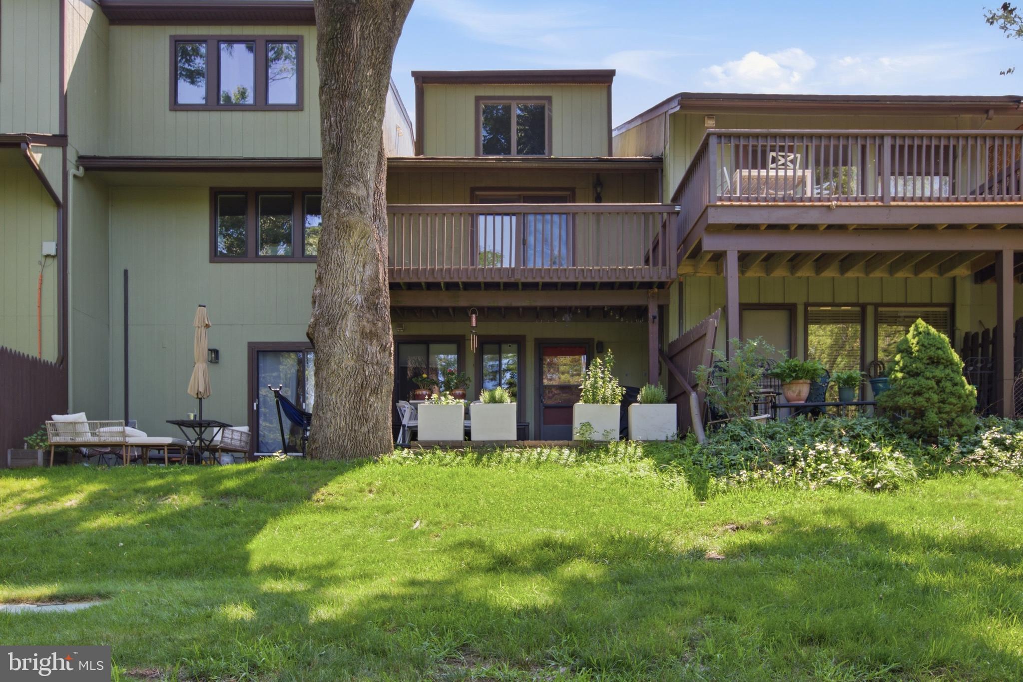 VILLAGE II - Residential
