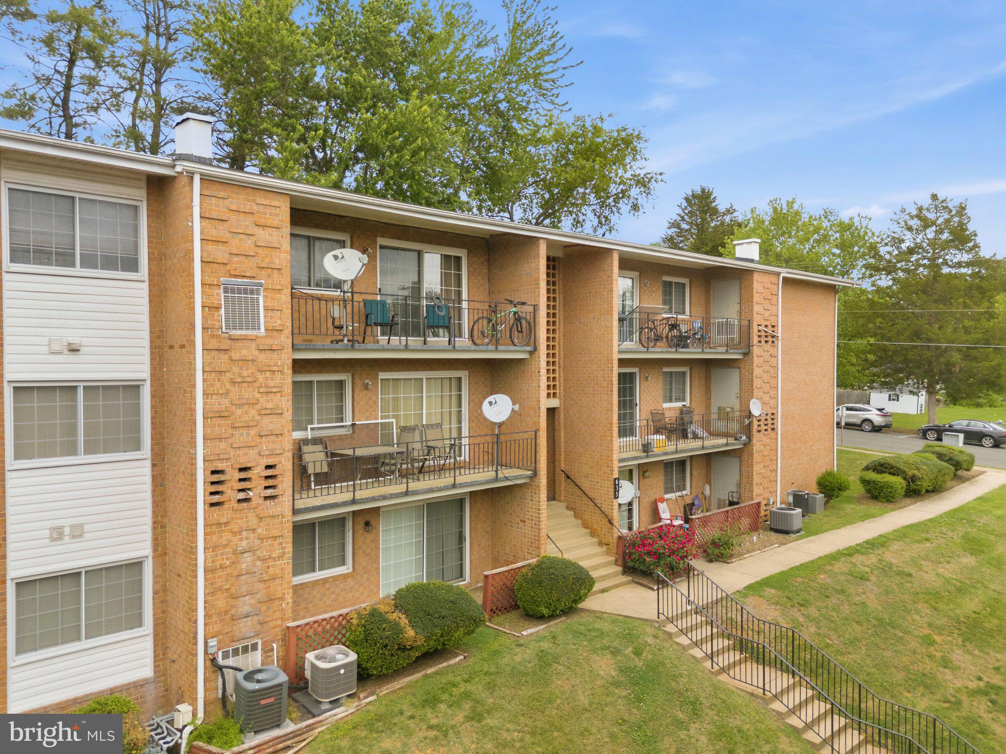 THE BEST RENOVATED 3-BEDROOM VALUE IN WARRENTON — UNDER $285,000!

One of the best values in Warrenton!  Why settle for an outdated condo when you can own a beautifully renovated home that's ready from day one?

This spacious 3-bedroom, 2-bath condo has been thoughtfully updated with brand-new luxury flooring, fresh paint, renovated bathrooms, and a stunning kitchen featuring granite countertops, a center island, 42-inch white cabinets, and brand-new stainless steel LG appliances.  Just bring your furniture—everything else has already been done for you.

The bright, open floor plan is perfect for everyday living and entertaining. The spacious primary suite includes a private updated bathroom and a large walk-in closet, while two additional bedrooms provide plenty of room for family, guests, or a home office. Enjoy your morning coffee or unwind after work on your private balcony overlooking mature trees.

The convenience continues with an in-unit washer and dryer, extra storage, and two parking passes.

The monthly condo fee includes water, exterior maintenance, lawn care, snow removal, and trash service, giving you low-maintenance living and fewer unexpected expenses.

Located just minutes from Old Town Warrenton, shopping, restaurants, parks, schools, and major commuter routes, this home combines modern updates, an excellent location, and outstanding value.

Finding a fully renovated 3-bedroom, 2-bath home in Warrenton at this price is becoming increasingly rare. Schedule your private tour today before someone else takes advantage of this opportunity!