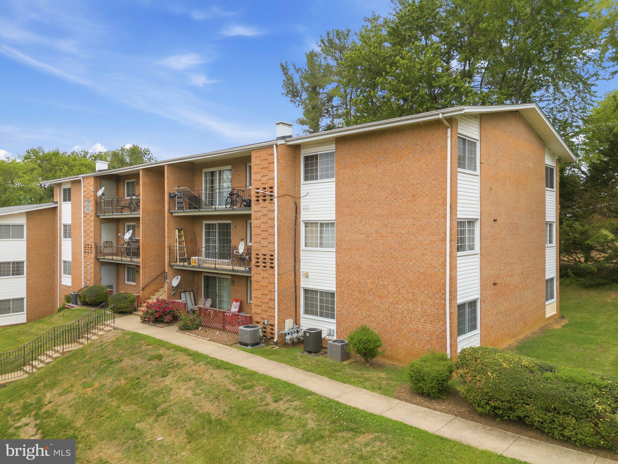 WARRENTON GARDENS - Residential