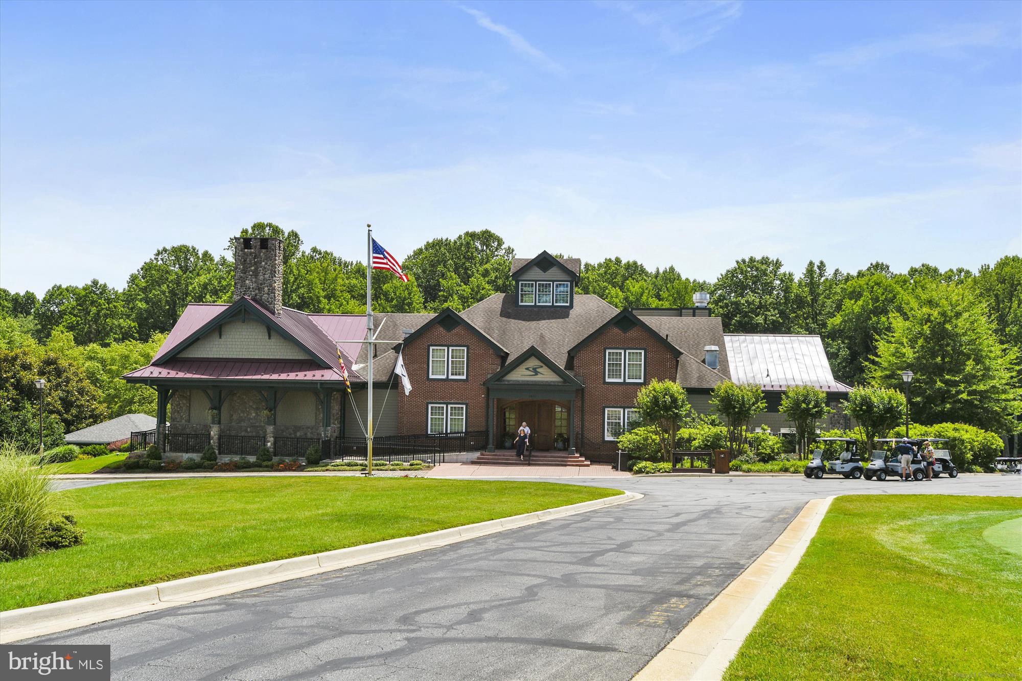 SOUTH RIVER COLONY - Residential