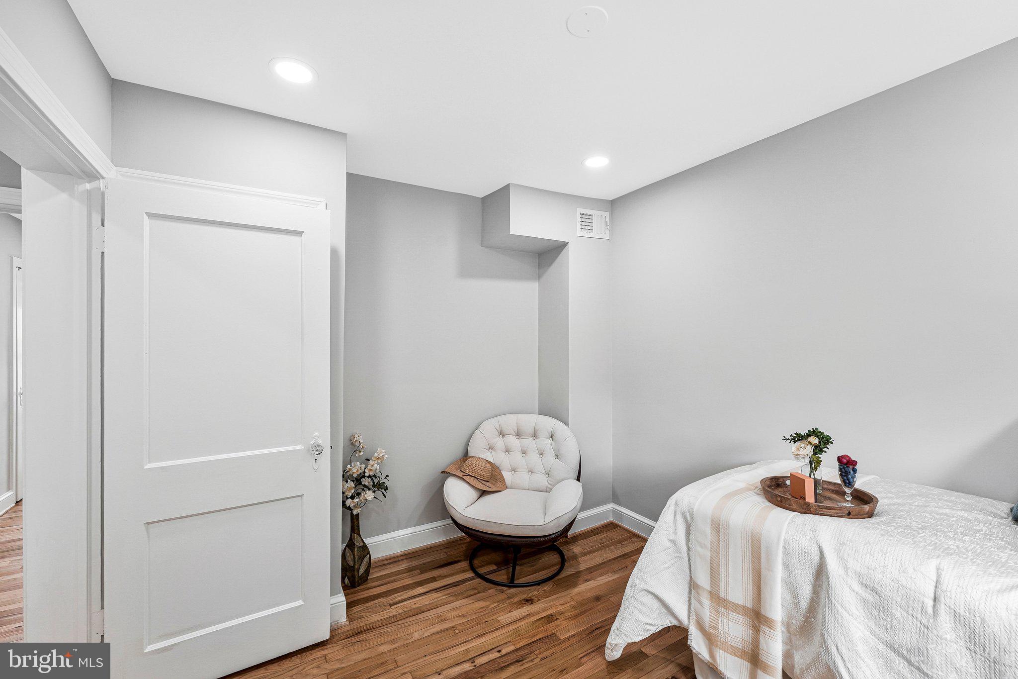 GLEBEWOOD VILLAGE - Residential