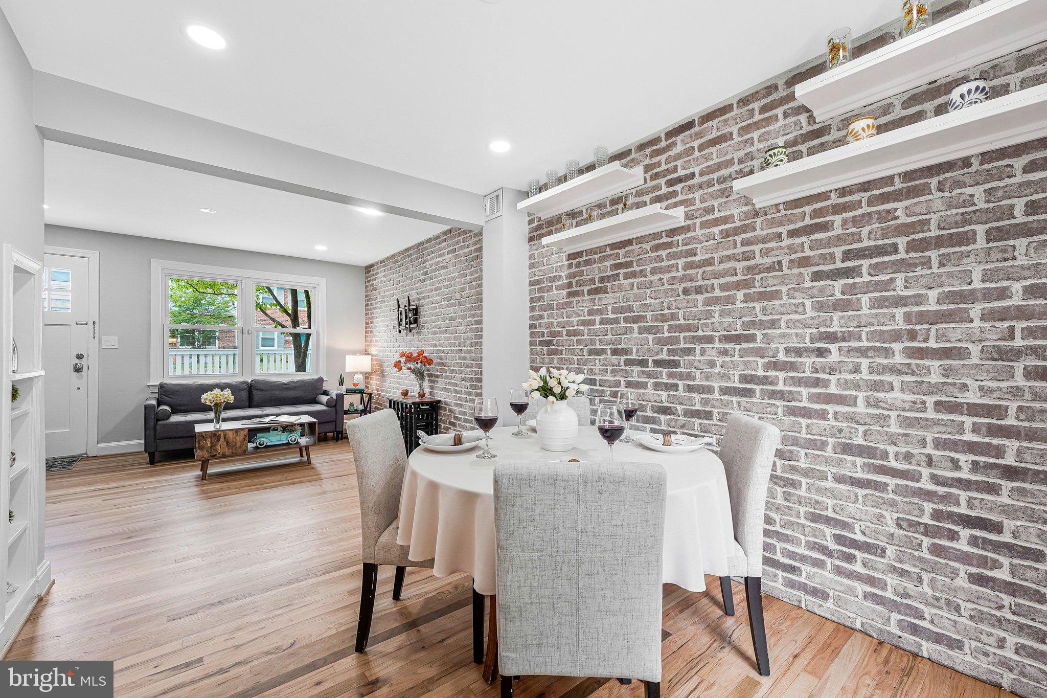 GLEBEWOOD VILLAGE - Residential