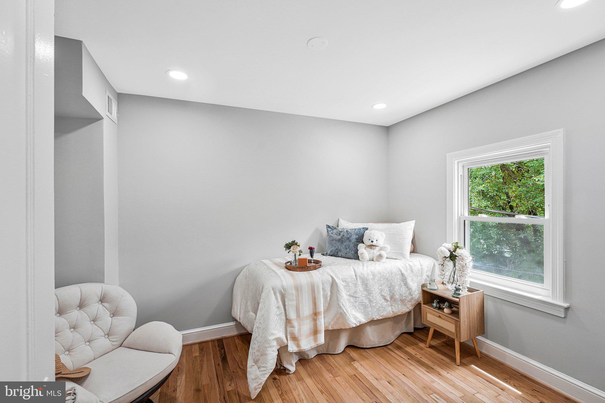 GLEBEWOOD VILLAGE - Residential