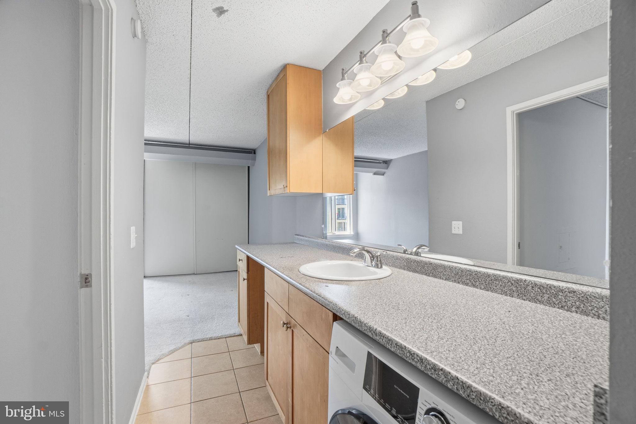 EOS TWENTY-ONE - Residential