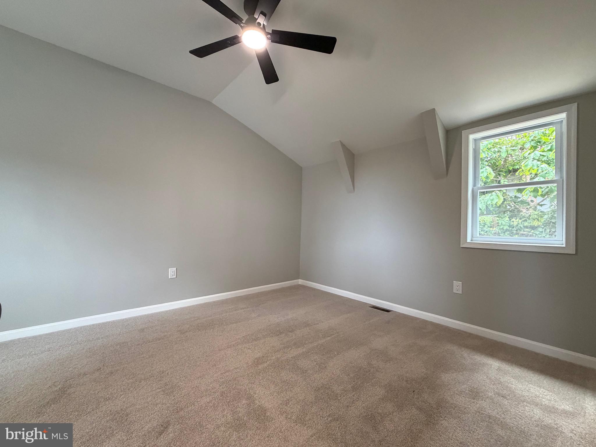 LONG BEACH - Residential