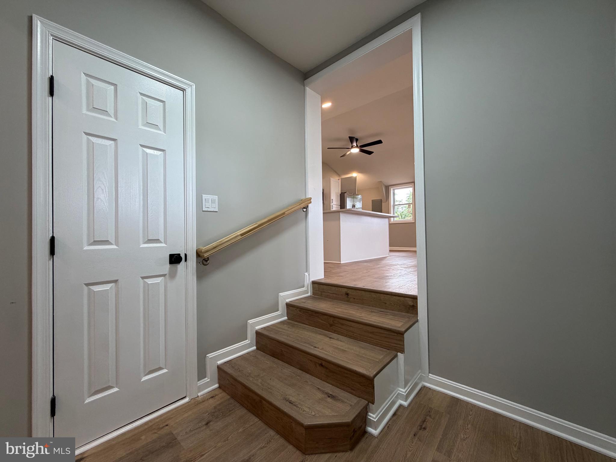 LONG BEACH - Residential