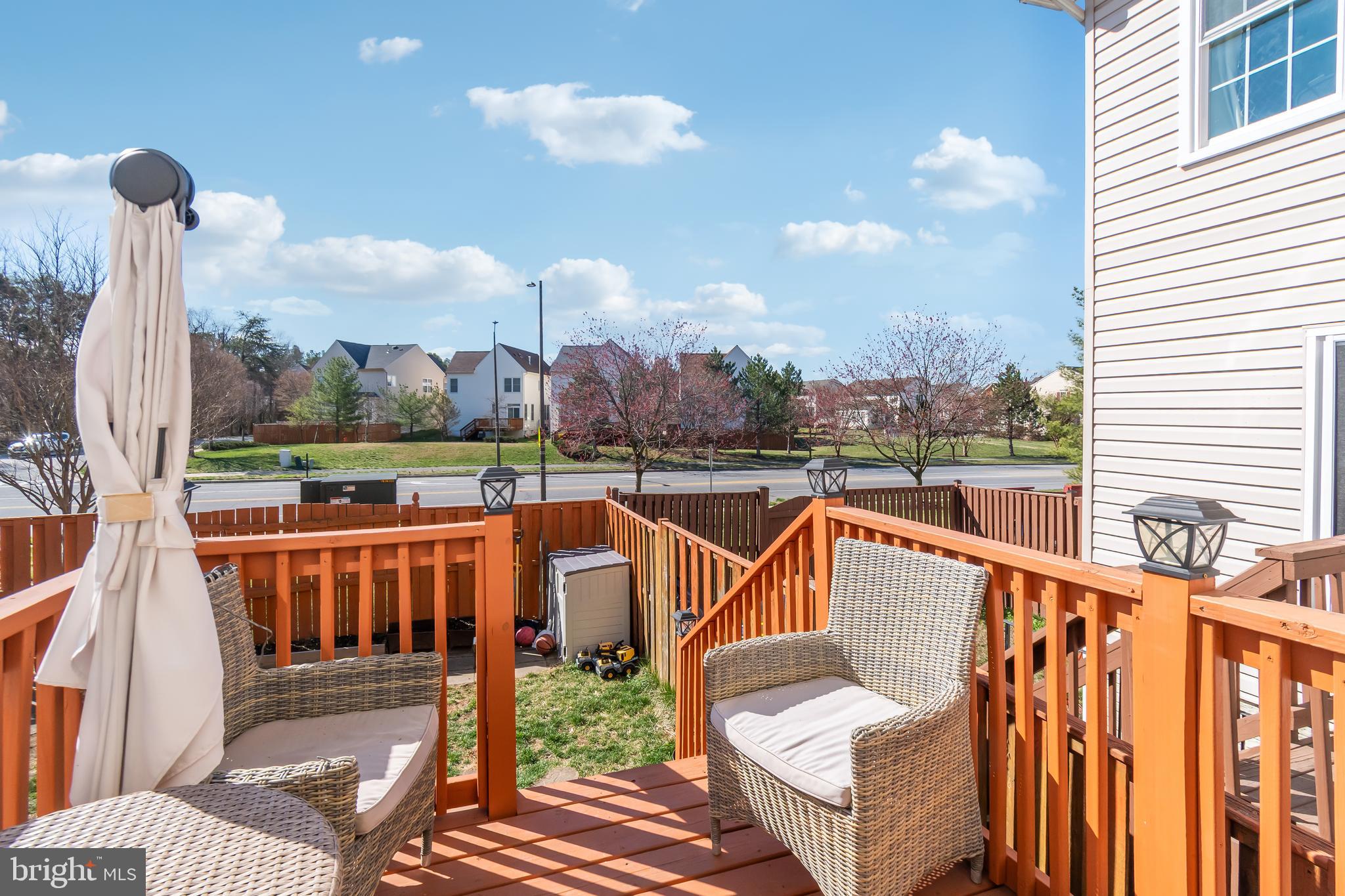 SEVEN OAKS - Residential
