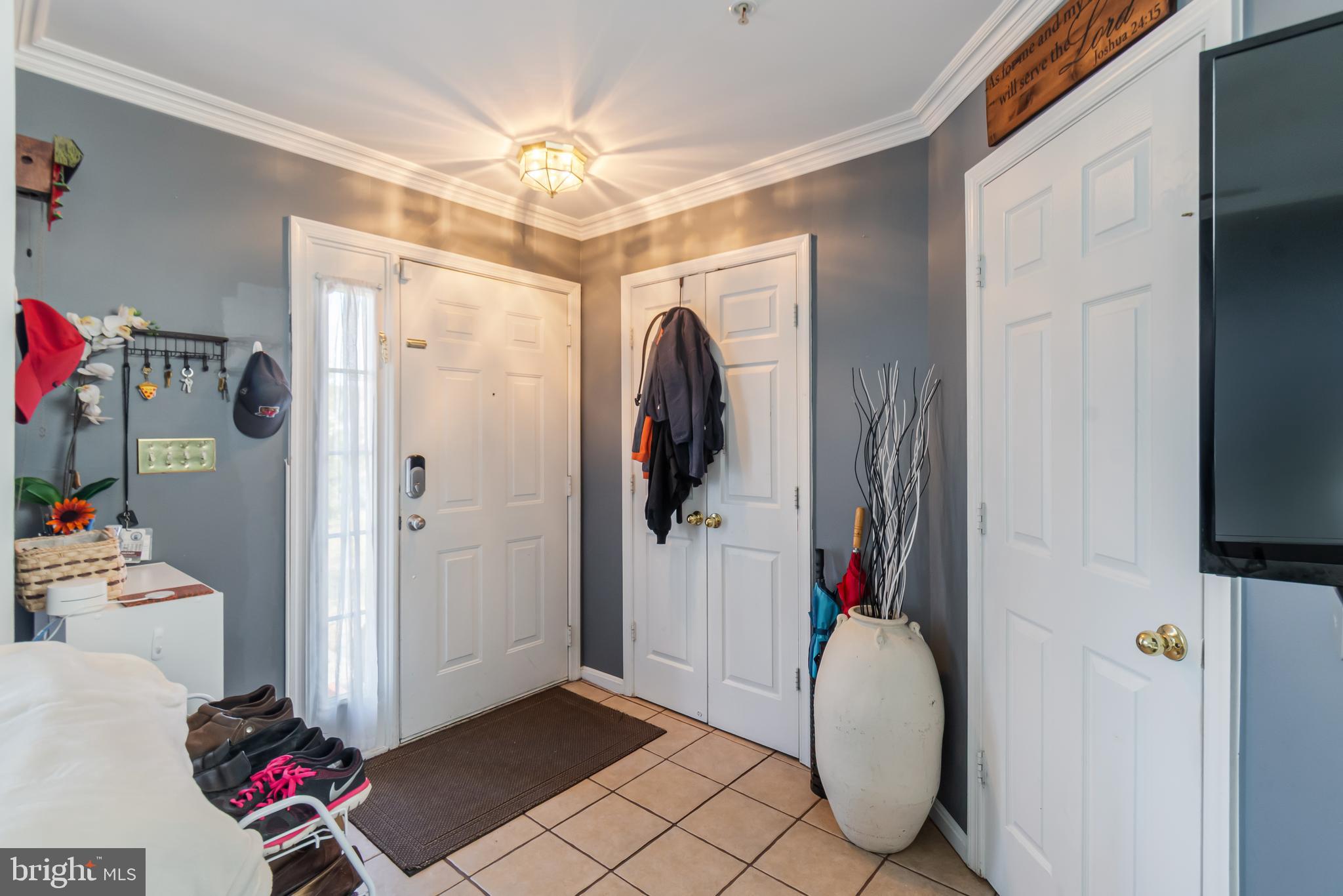 SEVEN OAKS - Residential