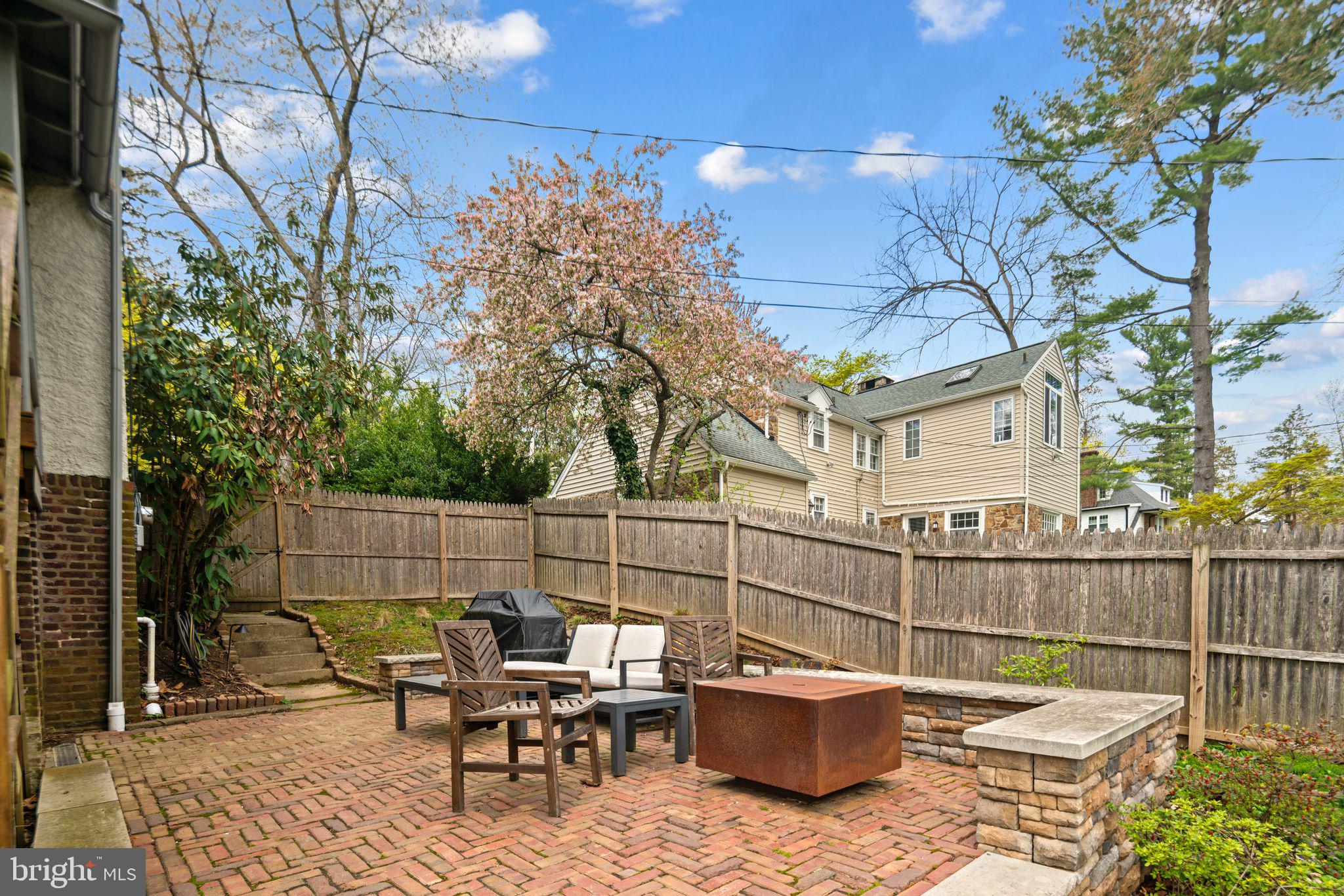 BRYN MAWR - Residential