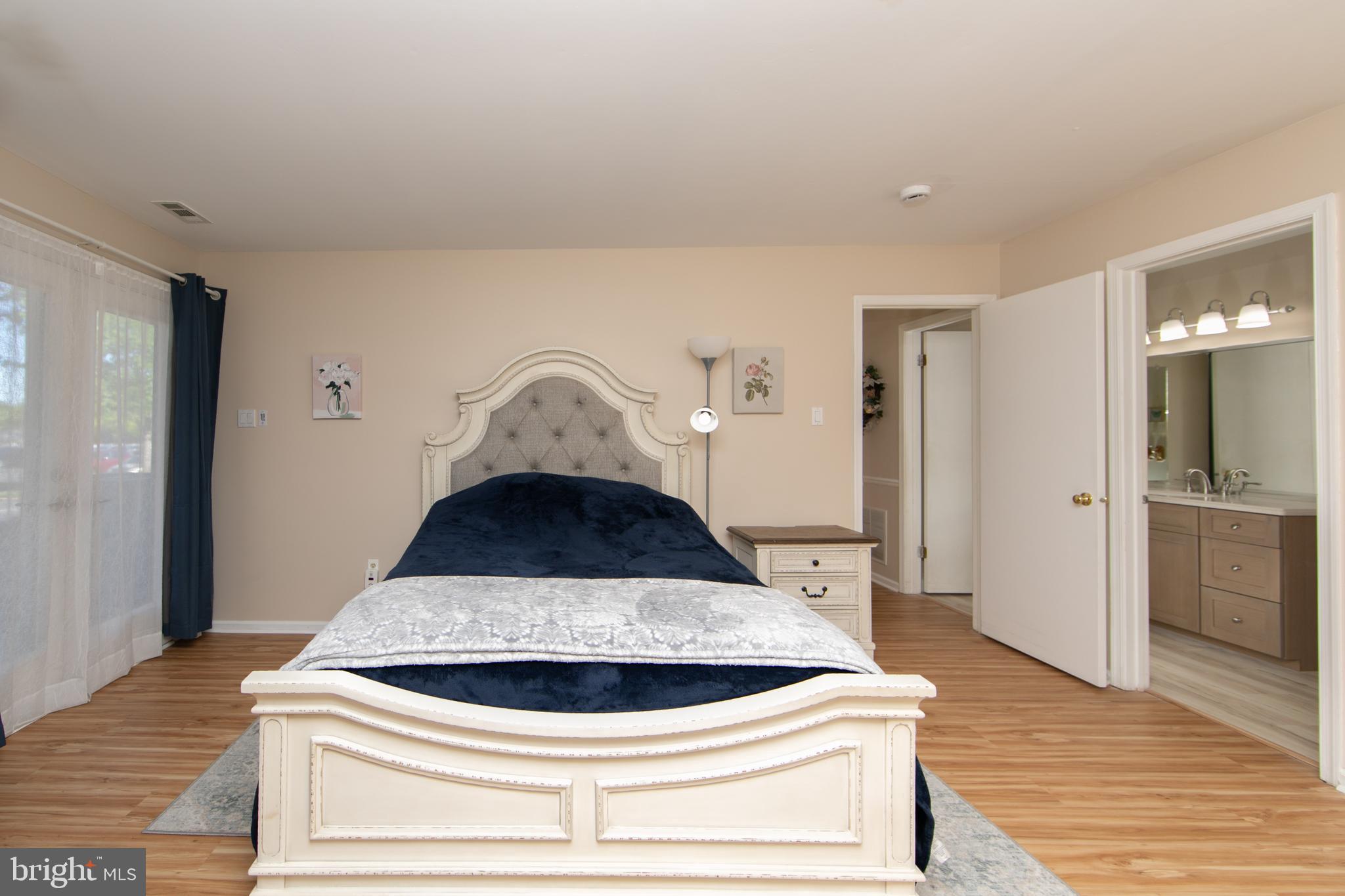 CRESTWOOD CONDO - Residential