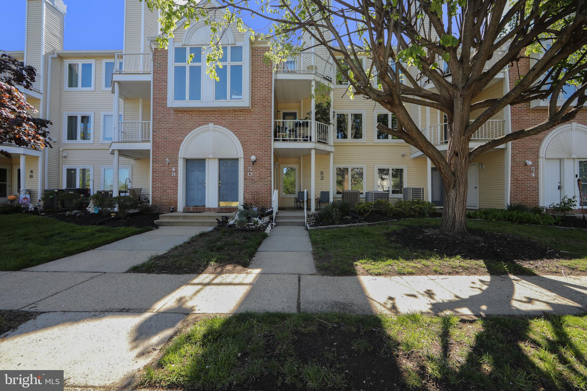 CRESTWOOD CONDO - Residential